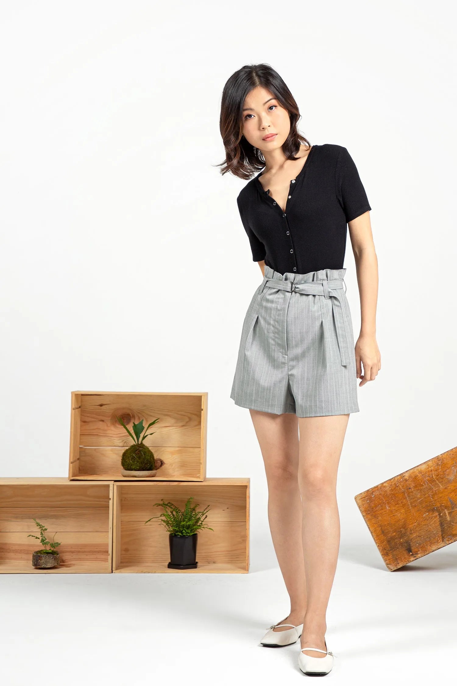 Paperbag High-Waist Short - Grey Stripe | Size: M Refurbished - N/A refurbished available on Cerqular