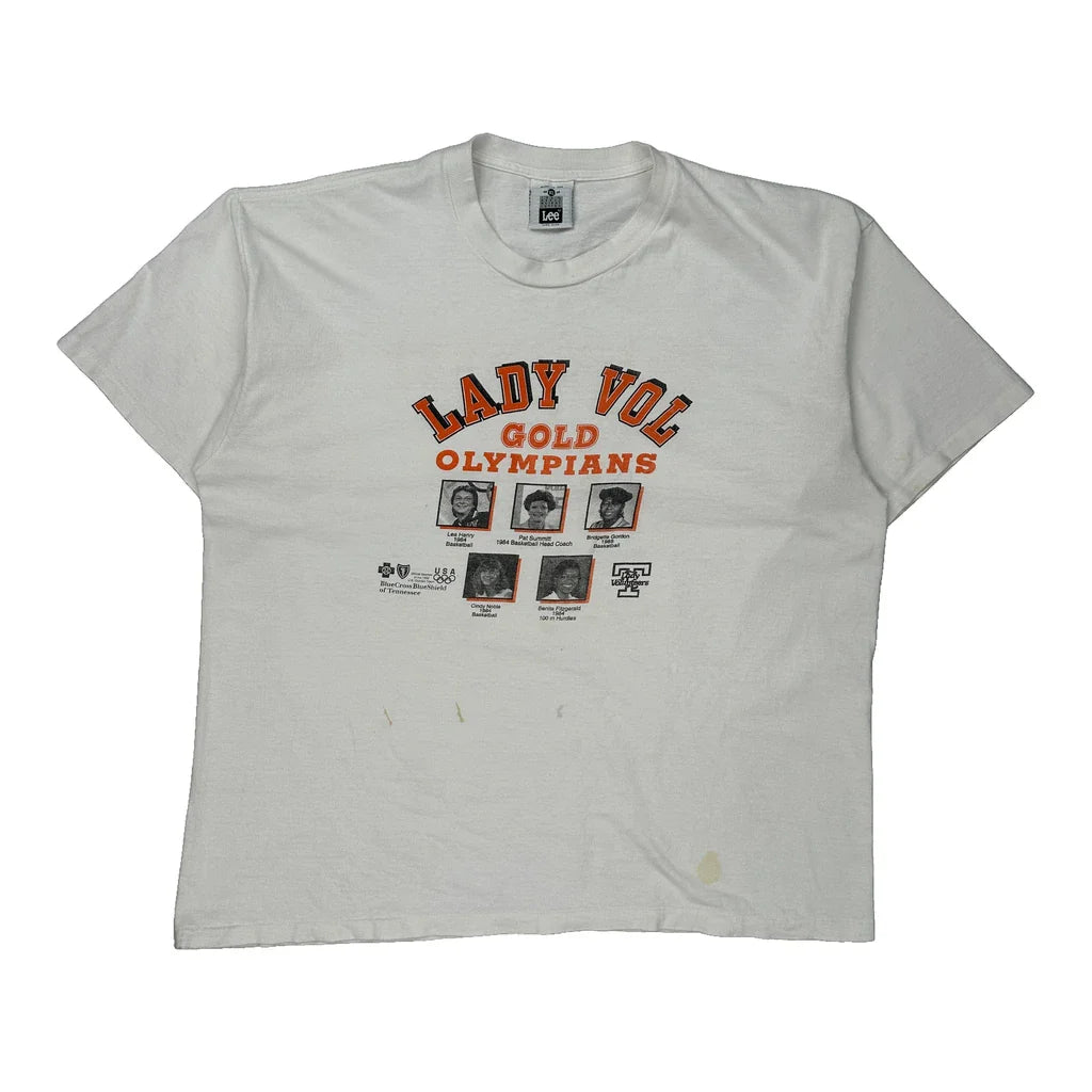 Lady Vol Gold Olympians Lee Graphic T-Shirt - XL White Cotton Refurbished - Thrifted (note: this is a term often used to describe second- refurbished available on Cerqular