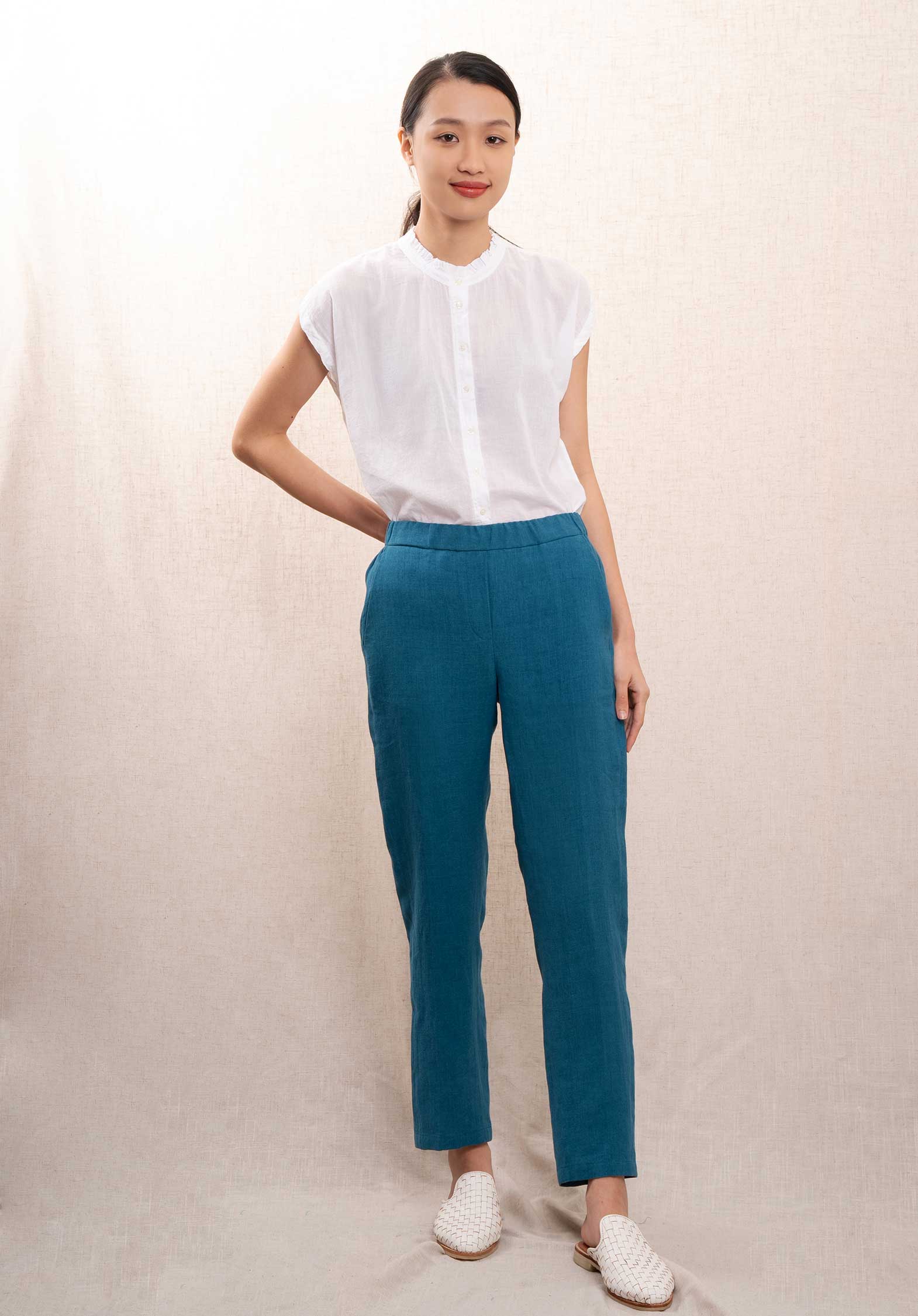 Buy Pants Pacifio 9055 6-Bleu | Color: 6 BLEU | Size: M Refurbished - $236.28 Pants Pacifio 9055 6-Bleu | Color: 6 BLEU | Size: M Refurbished - Rue Madame is a known brand, and the standardized name is " refurbished available on Cerqular
