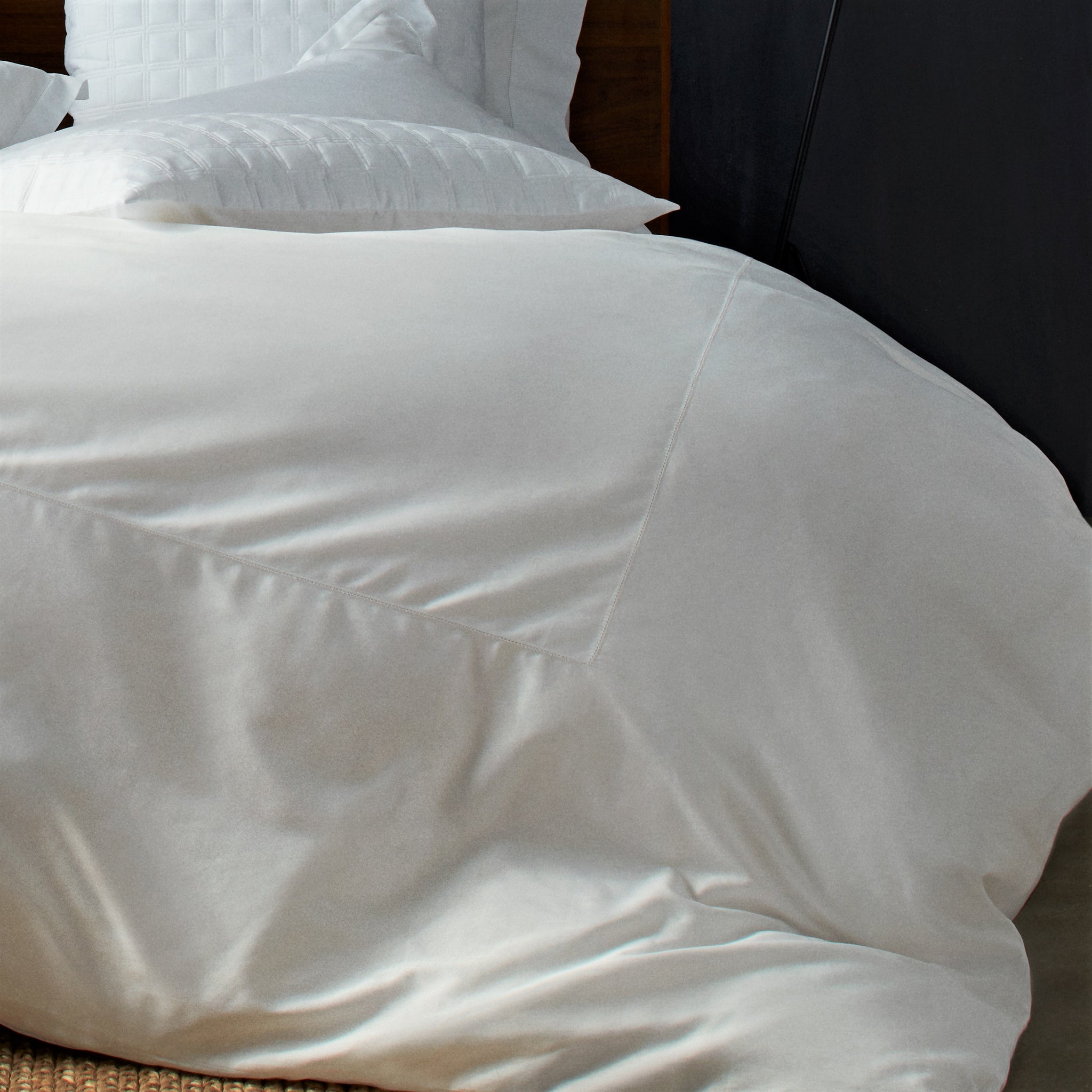 Duvet Cover | Size: Full/Queen | Color: White | Touch: Sateen Refurbished - N/A refurbished available on Cerqular