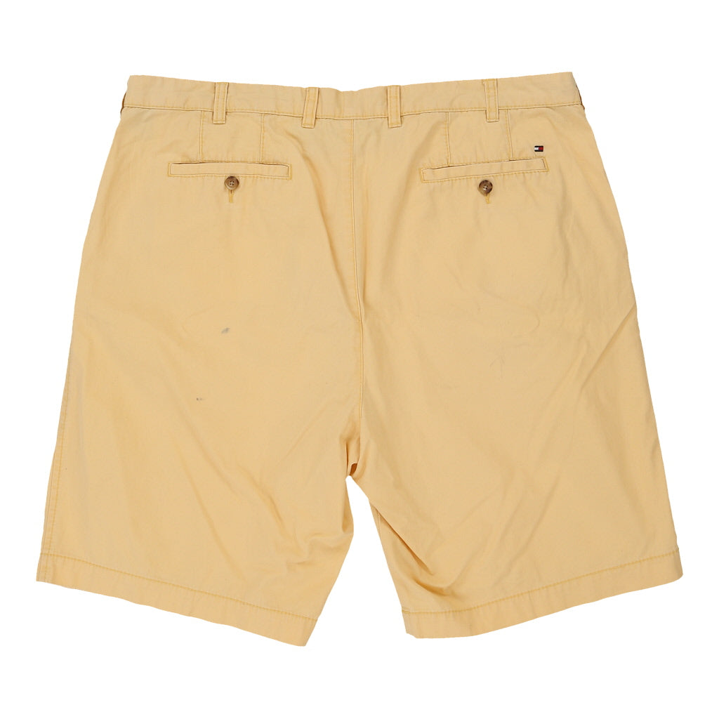 Tommy Hilfiger Shorts - 40W 11L Yellow Cotton Refurbished - Thrifted (note: this is a term often used to describe second- refurbished available on Cerqular