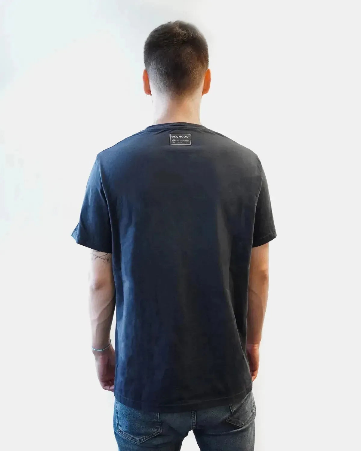 Camiseta KAMI | Colores: Gris oscuro | Tamaño: L Refurbished - N/A refurbished available on Cerqular
