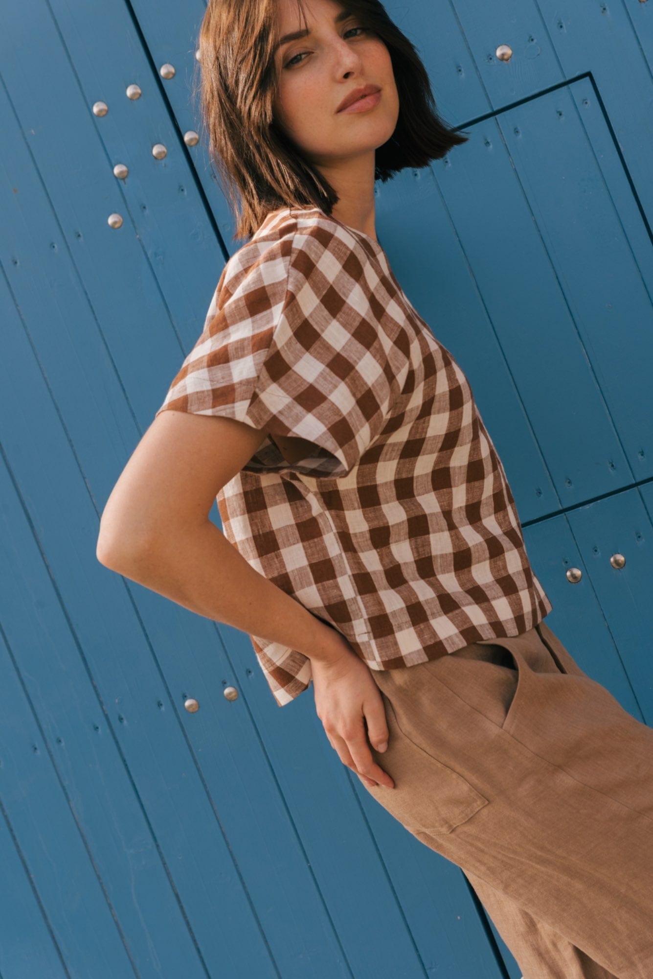 Buy Lily oversized linen top in Mocha Gingham | Size: S Refurbished - $75.00 Lily oversized linen top in Mocha Gingham | Size: S Refurbished - Amour Linen refurbished available on Cerqular