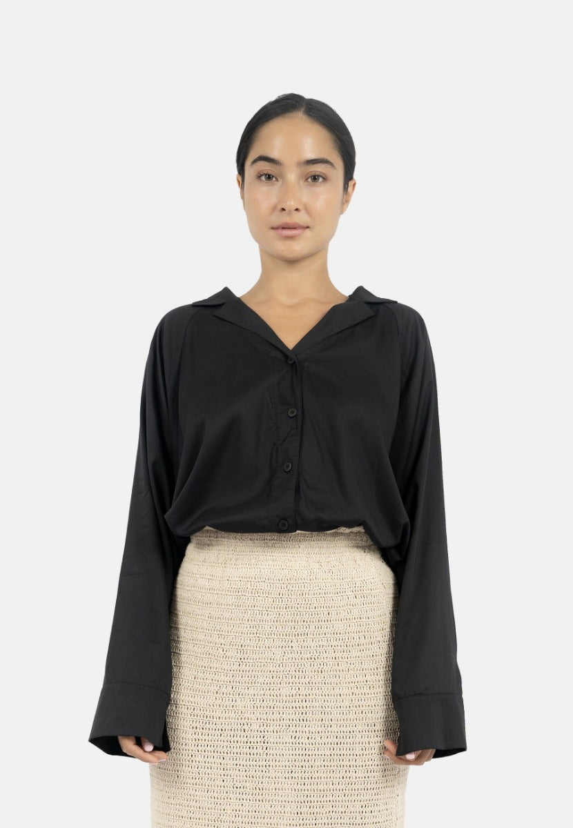 Buy Siena Batwing Sleeve Shirt-Black | Size: M Refurbished - $69.00 Siena Batwing Sleeve Shirt-Black | Size: M Refurbished - N/A refurbished available on Cerqular