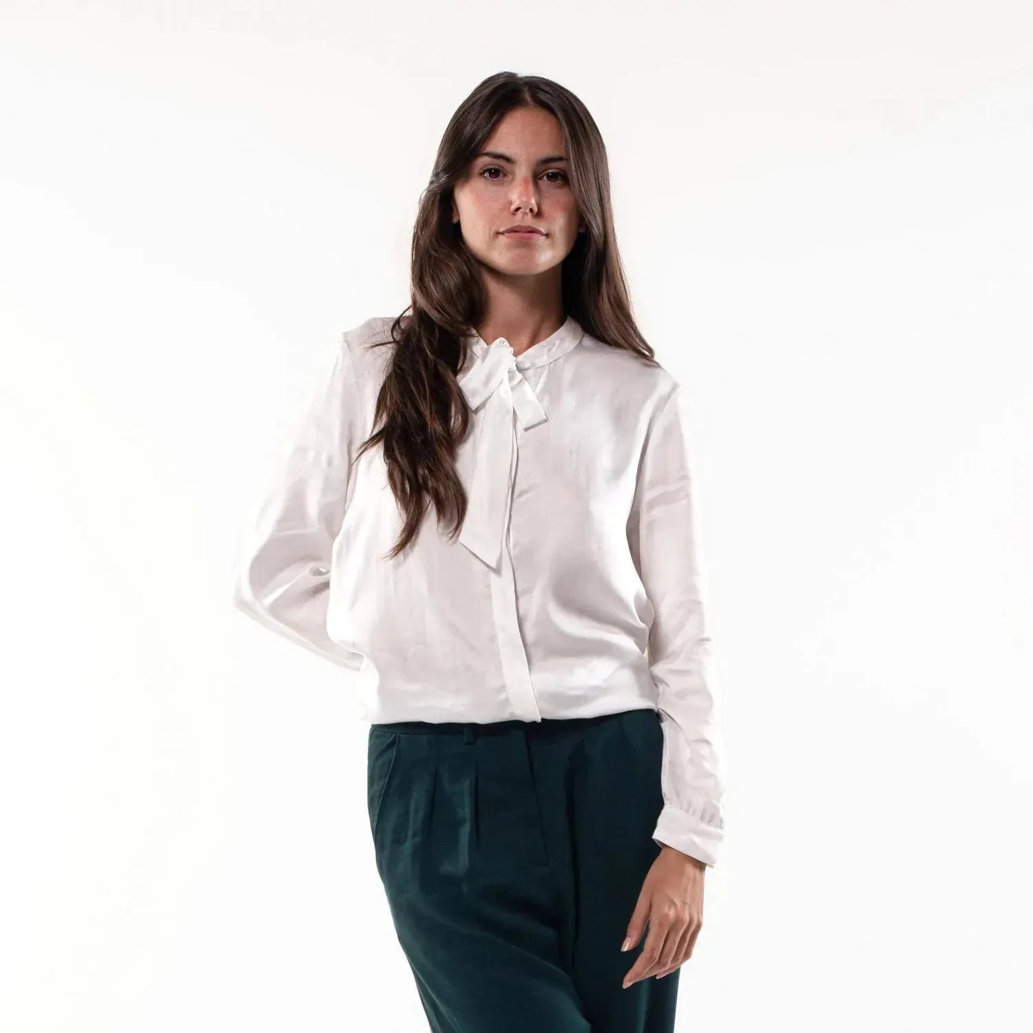 Buy Hestia Eco Shirt | Color: Cream | Size: M Refurbished - $91.80 Hestia Eco Shirt | Color: Cream | Size: M Refurbished - Kurinji (This is a lesser-known brand, but it still exists refurbished available on Cerqular
