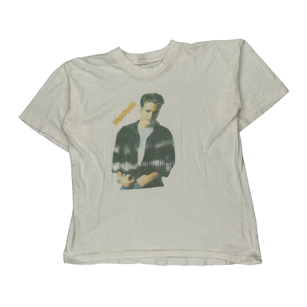 Celebrity Unbranded Graphic T-Shirt - Large White Cotton Refurbished - Thrifted (note: this is a term often used to describe second- refurbished available on Cerqular