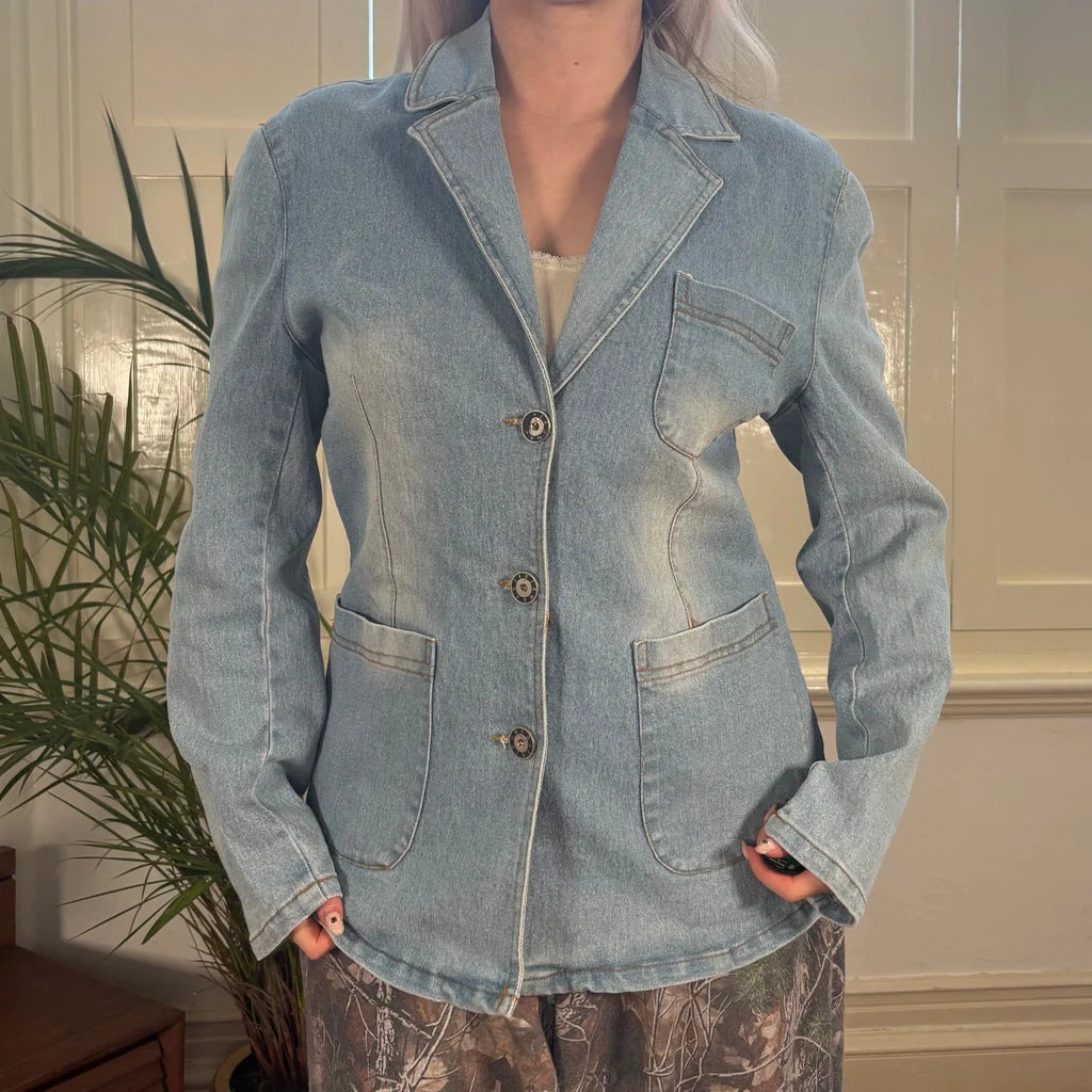 Bangjuji Denim Jacket - Medium Blue Cotton Blend Refurbished - Thrifted (note: this is a term often used to describe second- refurbished available on Cerqular