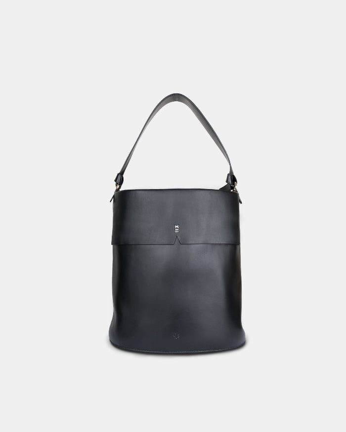 Gaia Jumbo - BLACK | Color: Tan x Oat Refurbished - ONE (assuming it refers to the brand "ONE") refurbished available on Cerqular