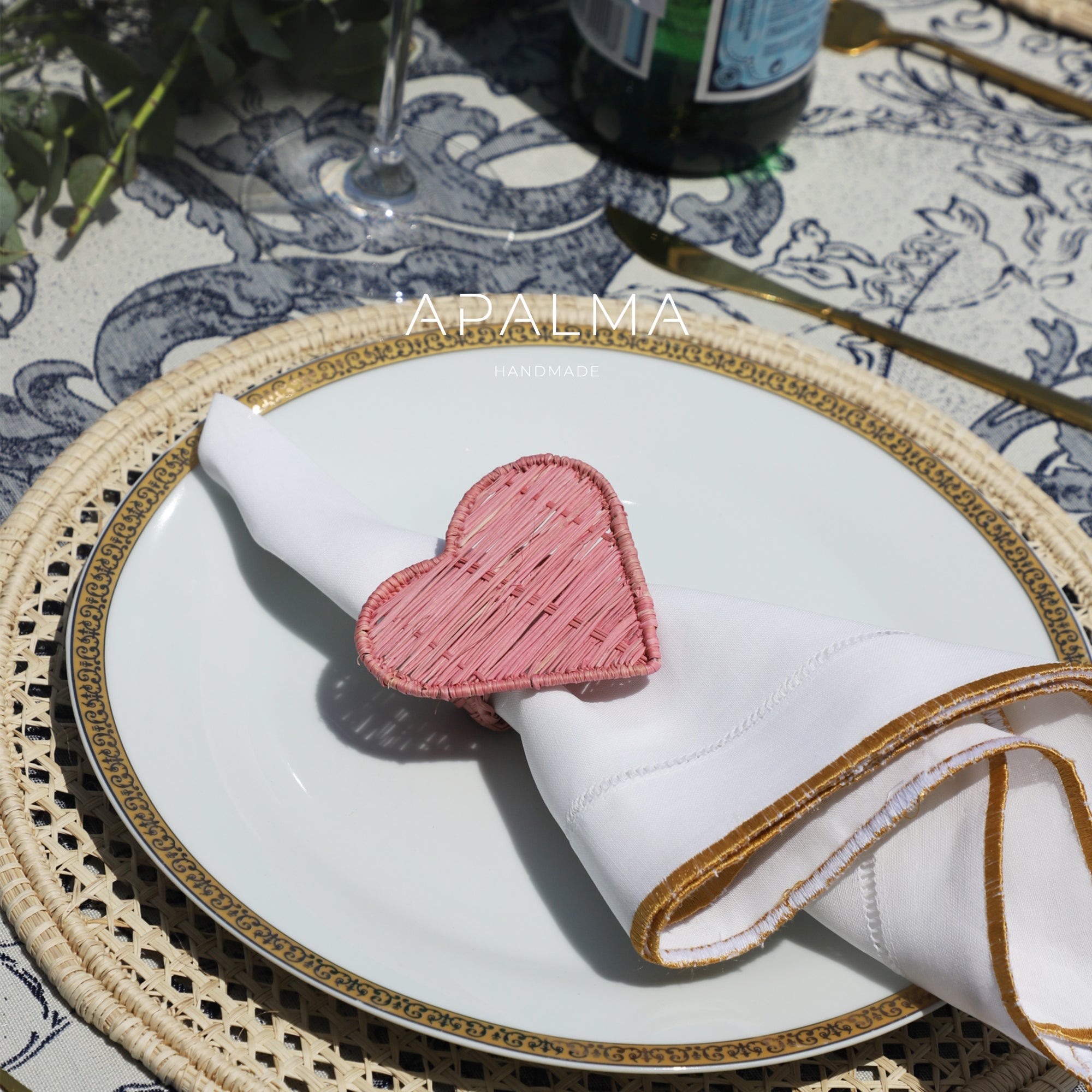 Heart Shape - Valentine's Napkin Ring | Color: Pink Refurbished - Apalma Handmade refurbished available on Cerqular