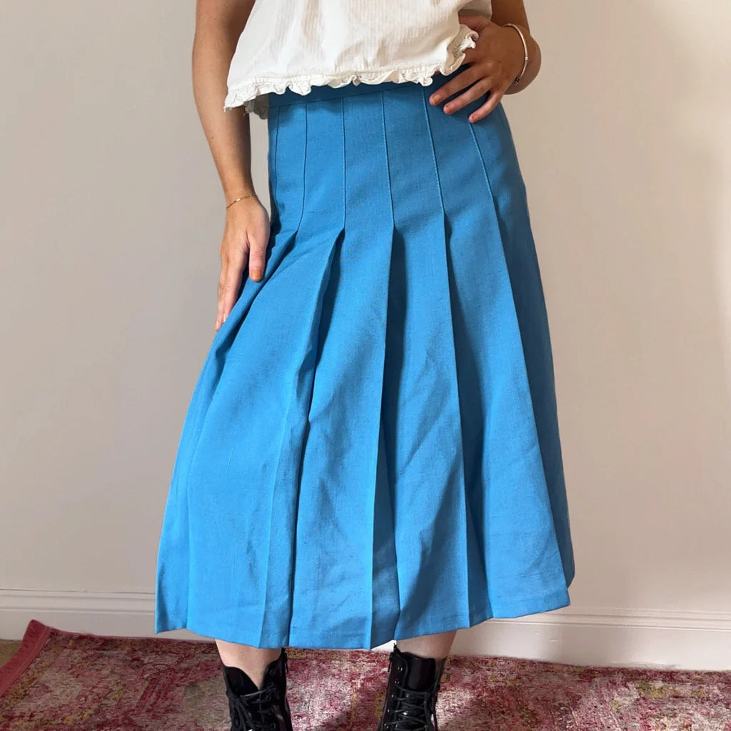 Unbranded Midi Pleated Skirt - 27W UK 8 Blue Polyester Blend | Size: UK 8 Refurbished - Thrifted (note: this is a term often used to describe second- refurbished available on Cerqular