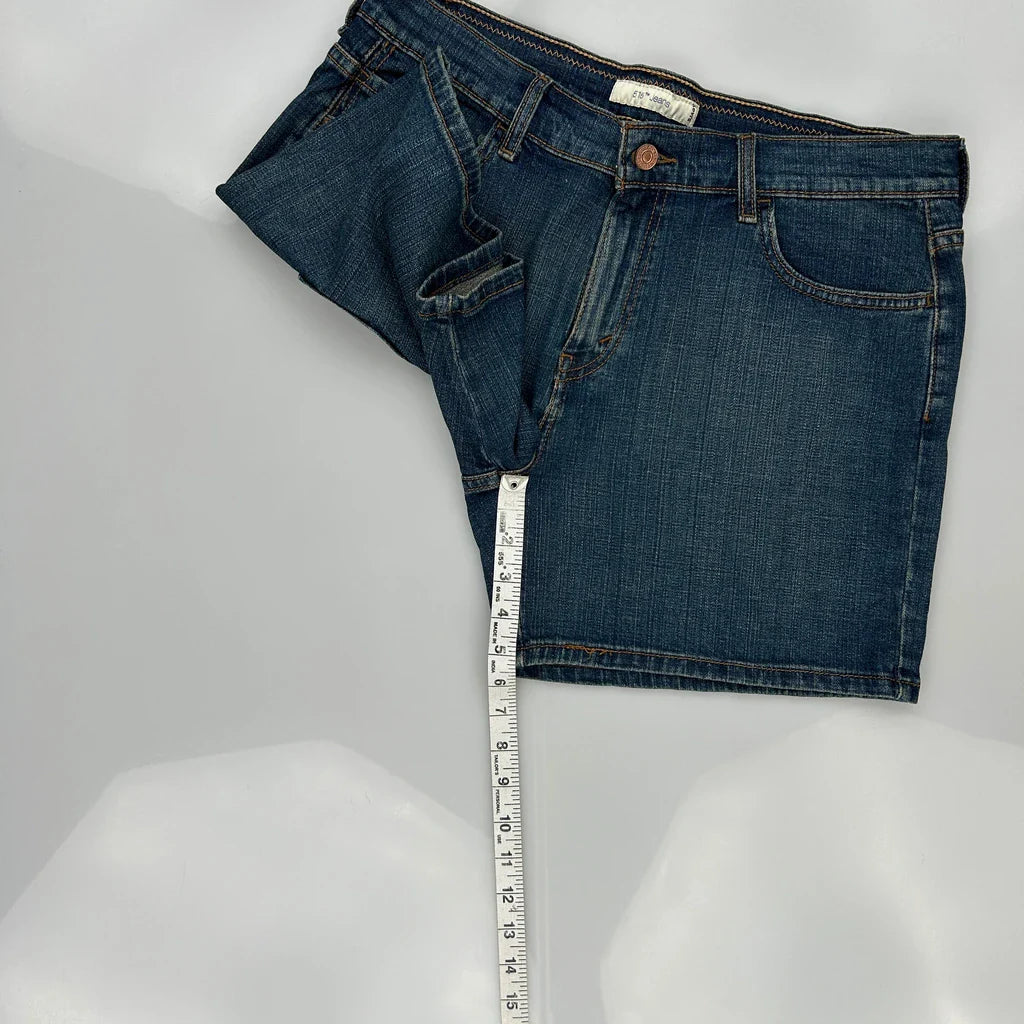 Levis Denim Shorts - 34W UK 14 Blue Cotton Blend Refurbished - Thrifted (note: this is a term often used to describe second- refurbished available on Cerqular