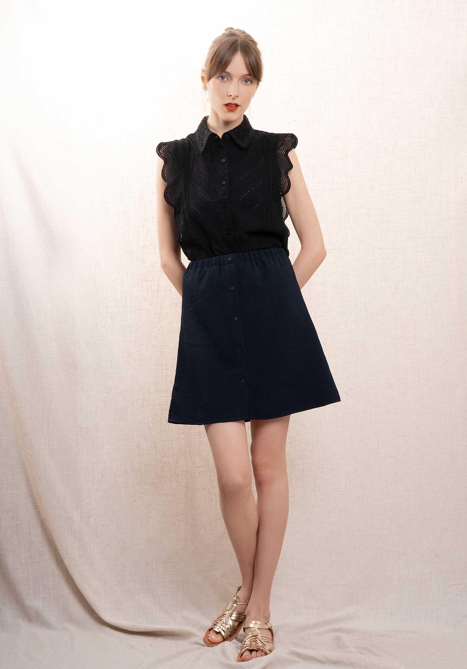Skirt T1443 Jupe Navy | Color: NAVY | Size: S Refurbished - N/A (I could not find a well-known brand with this name refurbished available on Cerqular