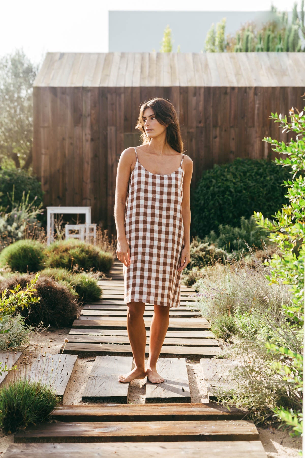 Dreamy linen night gown in Mocha Gingham | Size: M Refurbished - Amour Linen refurbished available on Cerqular