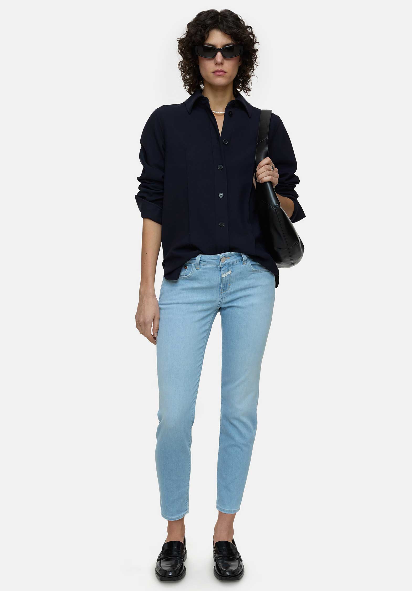 Buy Jeans C22833-06e-4b Light-Blue | Color: LIGHT BLUE | Size: 29 Refurbished - $239.32 Jeans C22833-06e-4b Light-Blue | Color: LIGHT BLUE | Size: 29 Refurbished - Rue Madame is a known brand, and the standardized name is " refurbished available on Cerqular