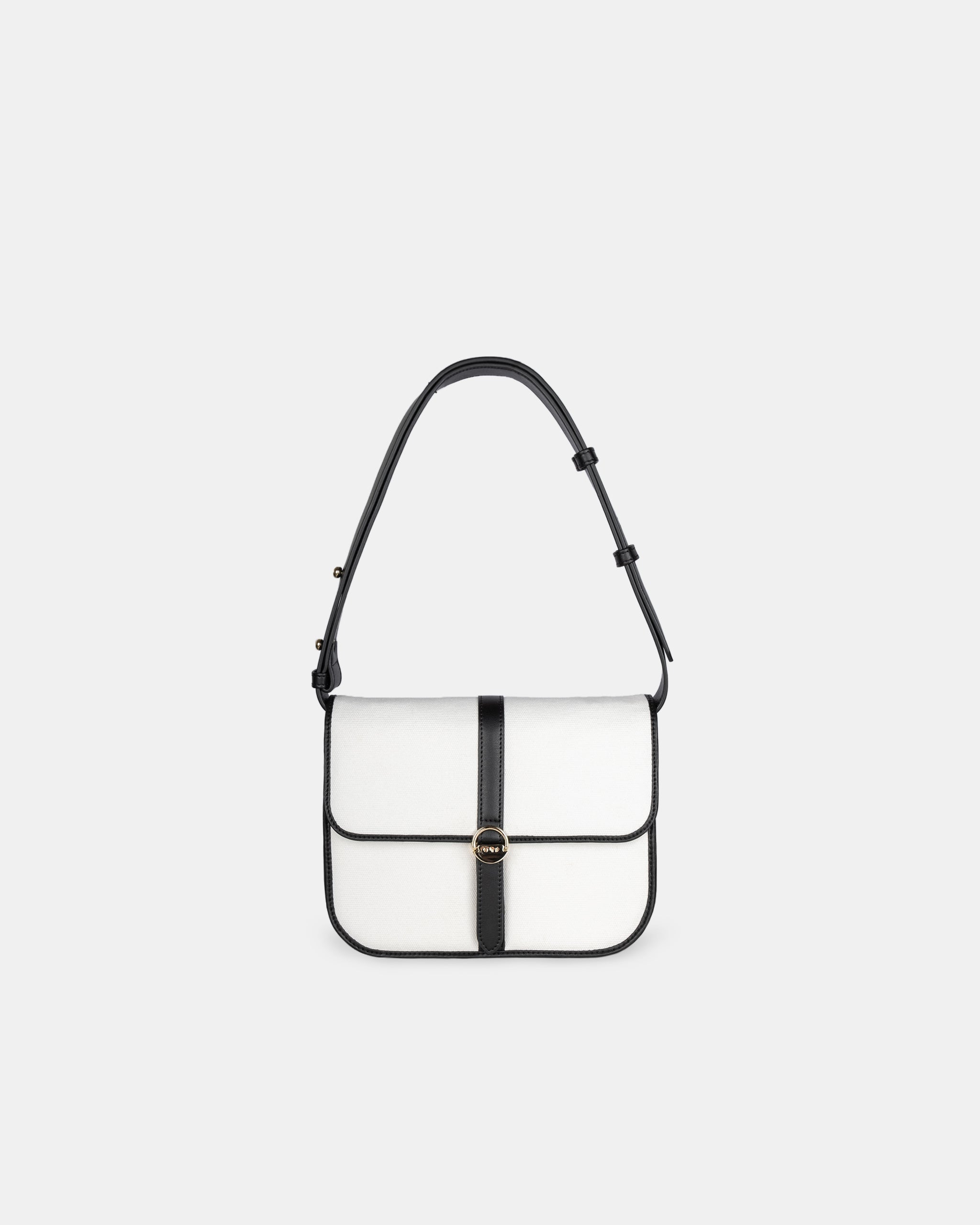 Buy Hay Square Bag – CARAMEL | Color: Black Refurbished - $85.00 Hay Square Bag – CARAMEL | Color: Black Refurbished - ONE (assuming it refers to the brand "ONE") refurbished available on Cerqular