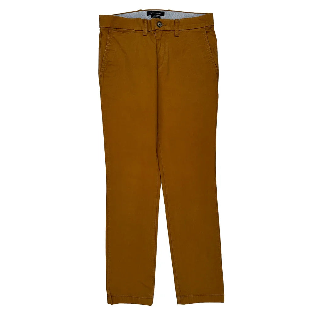 Tommy Hilfiger Slim Fit Chinos - 30W 31L Brown Cotton Refurbished - Thrifted (note: this is a term often used to describe second- refurbished available on Cerqular