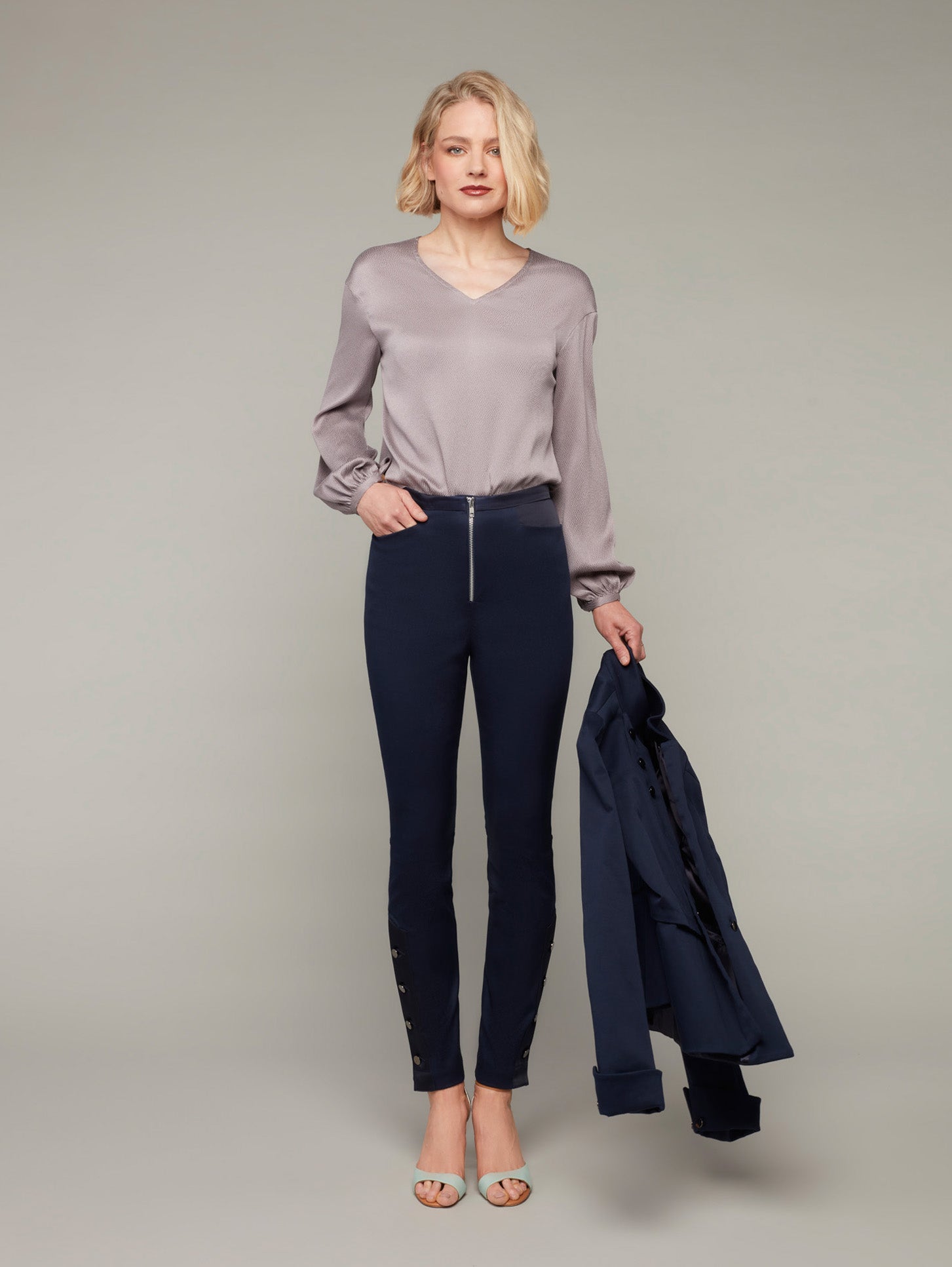 DRAGONFLY | High Waist Skinnies | Color: Peacoat | Size: XXS Refurbished - N/A refurbished available on Cerqular