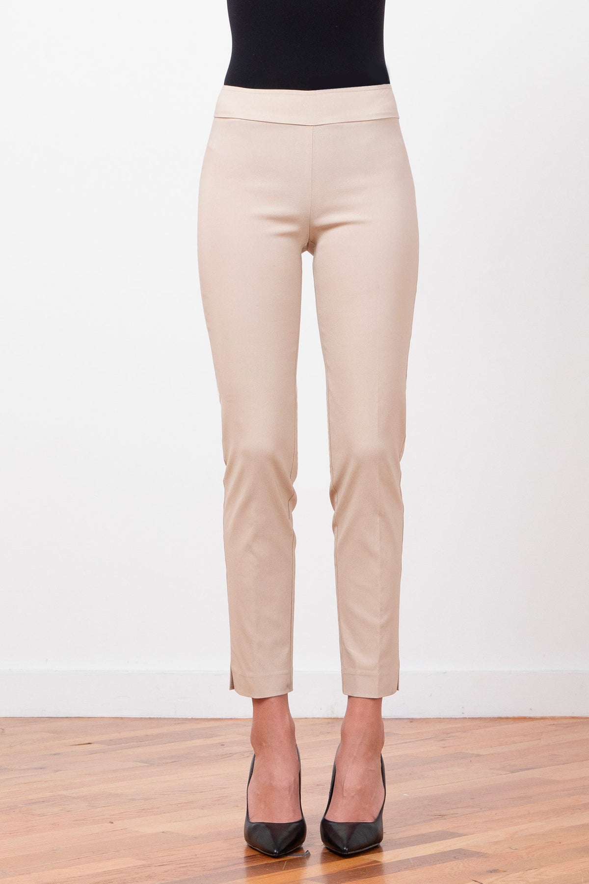 Pants Pars Signature Beige | Color: BEIGE | Size: US-04 Refurbished - N/A (I could not find a well-known brand with this name refurbished available on Cerqular