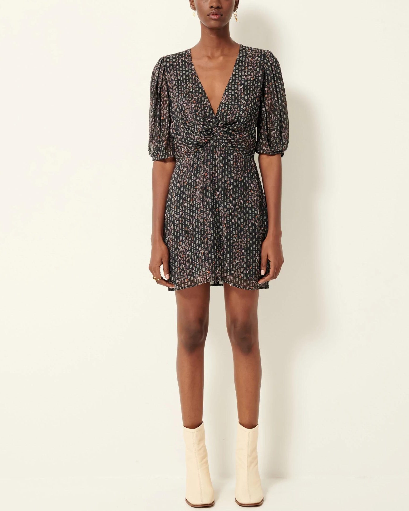 Buy Dress Mallorca Noche-Apoli | Color: NOCHE APOLI | Size: M Refurbished - $96.36 Dress Mallorca Noche-Apoli | Color: NOCHE APOLI | Size: M Refurbished - N/A (I could not find a well-known brand with this name refurbished available on Cerqular