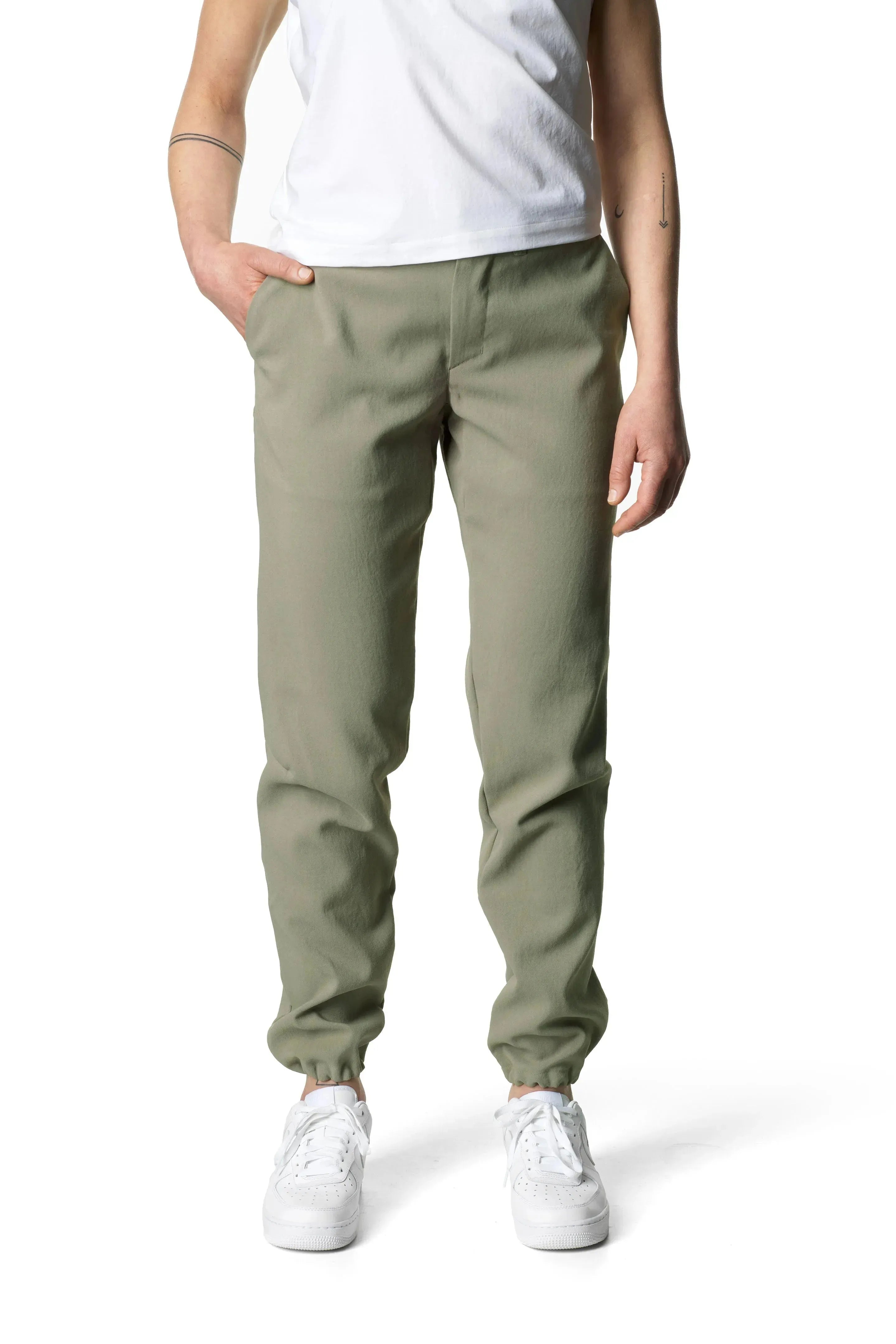 W's Aerial Pants | Color: In Between Green | Size: L Refurbished - Houdini Sportswear refurbished available on Cerqular