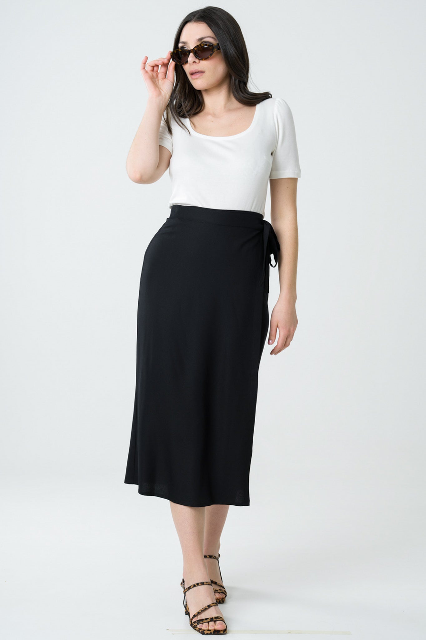 Jupe Azurite noire | Size: L Refurbished - Avani Apparel refurbished available on Cerqular