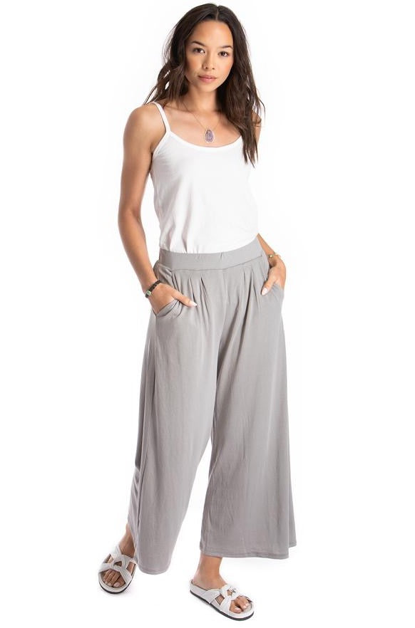 Wide Leg Pant - Organic Cotton | Size: medium Refurbished - N/A (Note: There is no well-known brand called "AR refurbished available on Cerqular