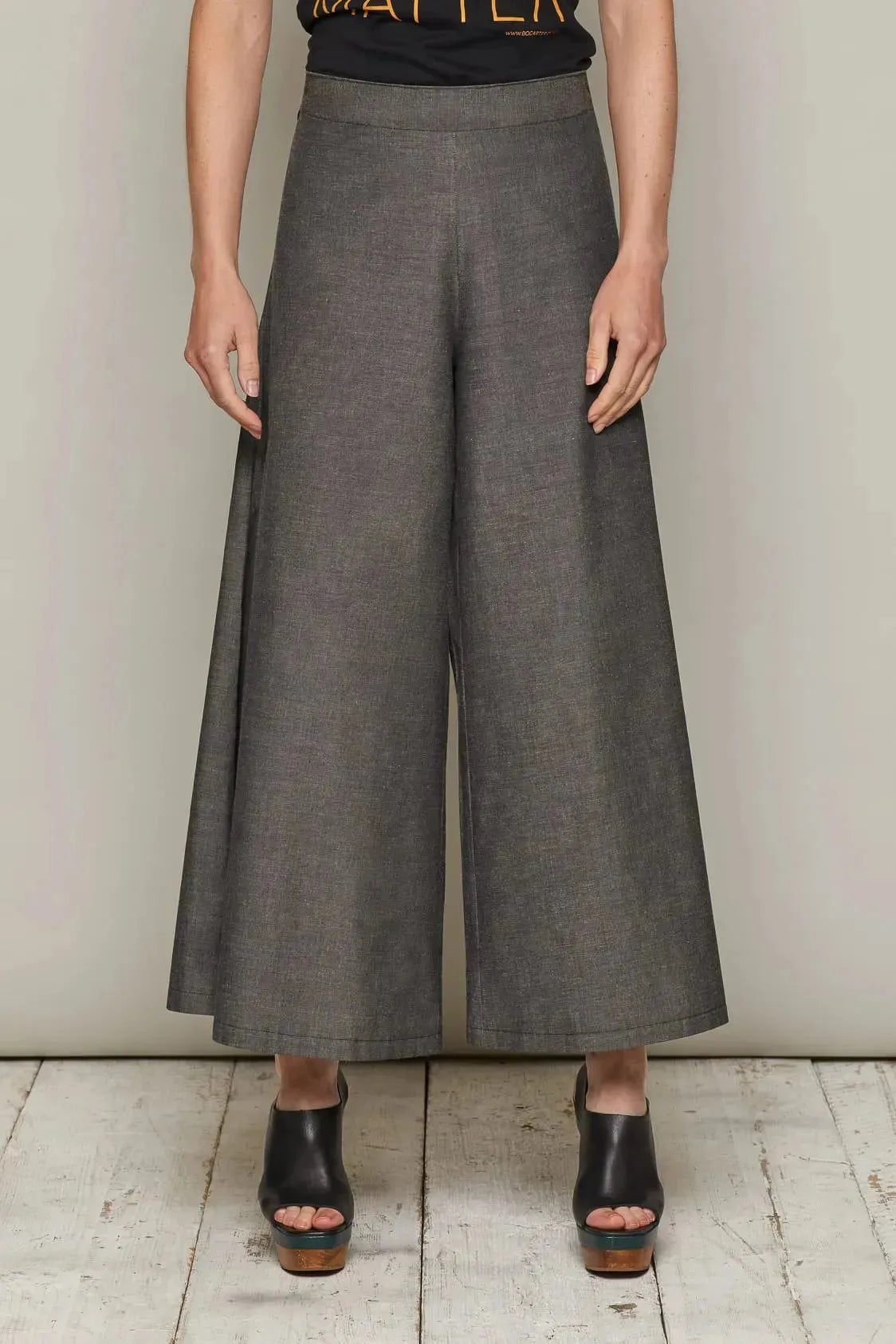 Gemma Trousers (Grey) | size: XL Refurbished - N/A refurbished available on Cerqular