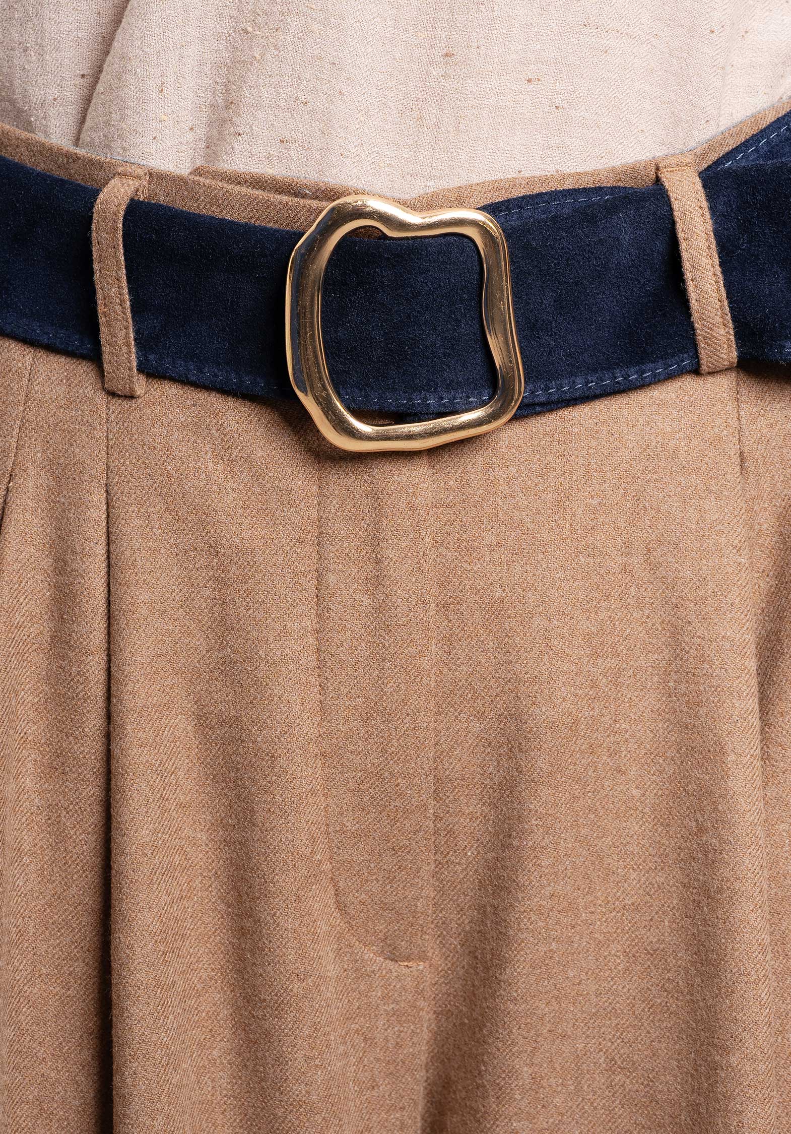 Belt 2138 Marine | Color: MARINE | Size: U Refurbished - Rue Madame is a known brand, and the standardized name is " refurbished available on Cerqular