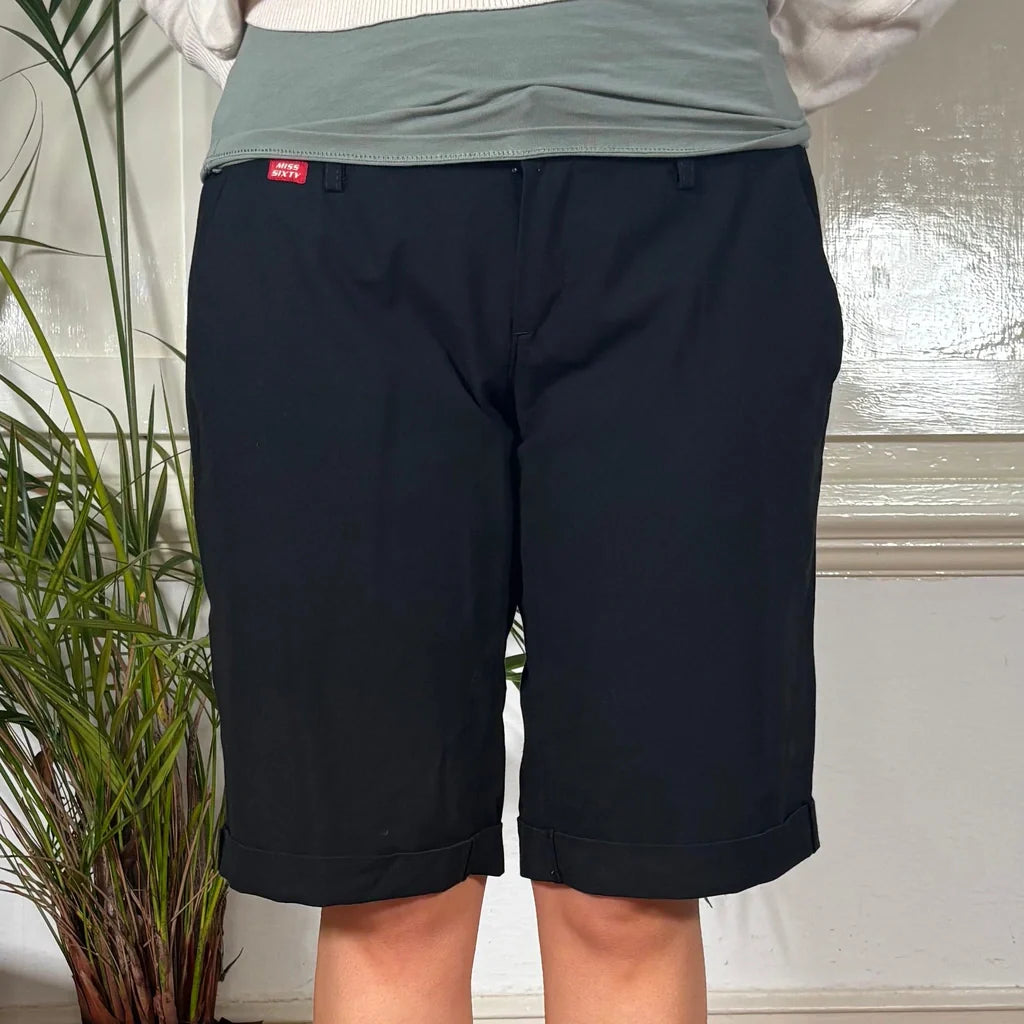 Buy Thierry Miss Sixty Shorts - 31W UK 10 Black Polyester Blend Refurbished - $17.27 Thierry Miss Sixty Shorts - 31W UK 10 Black Polyester Blend Refurbished - Thrifted (note: this is a term often used to describe second- refurbished available on Cerqular