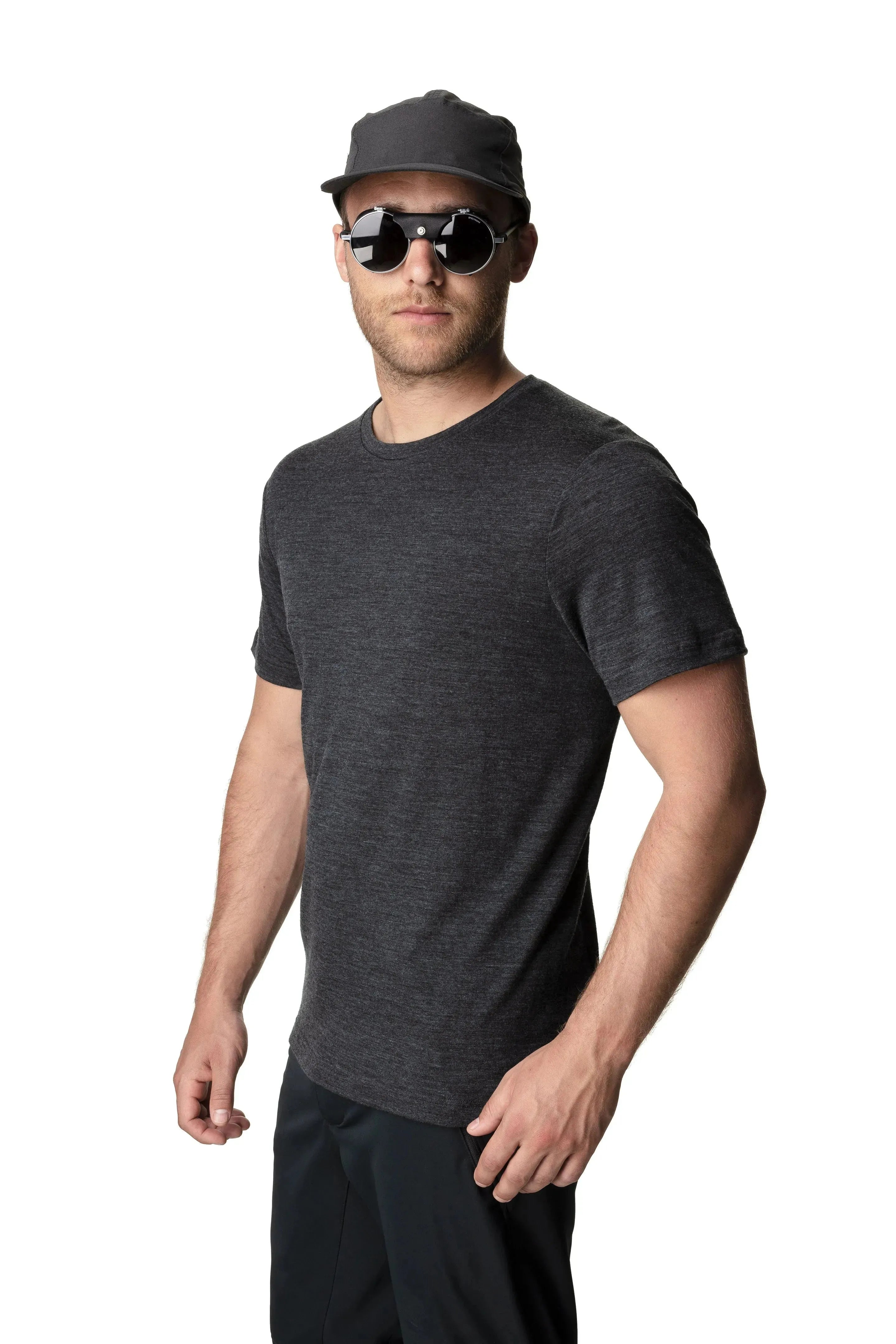 M's Activist Tee | Color: true black | Size: XS Refurbished - Houdini Sportswear refurbished available on Cerqular