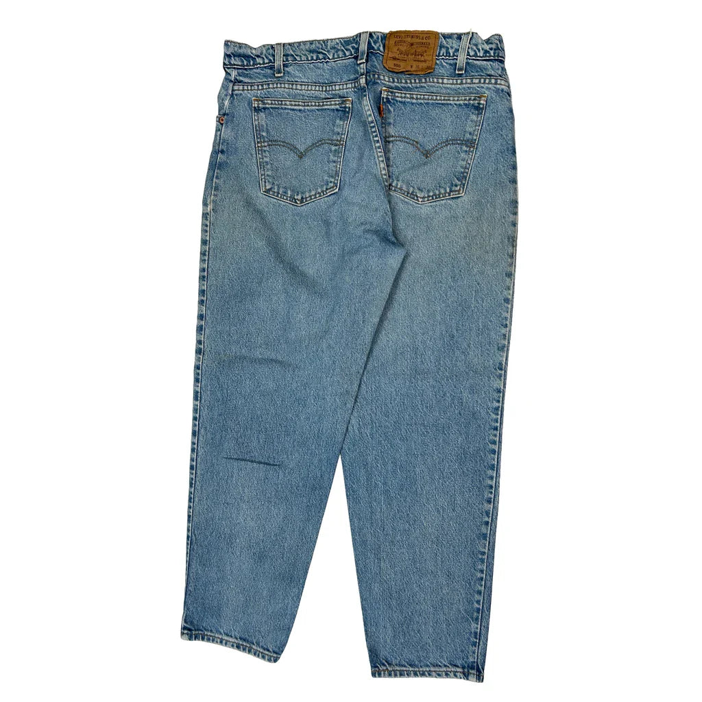 Levis Jeans - 36W 30L Light Wash Cotton Refurbished - Thrifted (note: this is a term often used to describe second- refurbished available on Cerqular