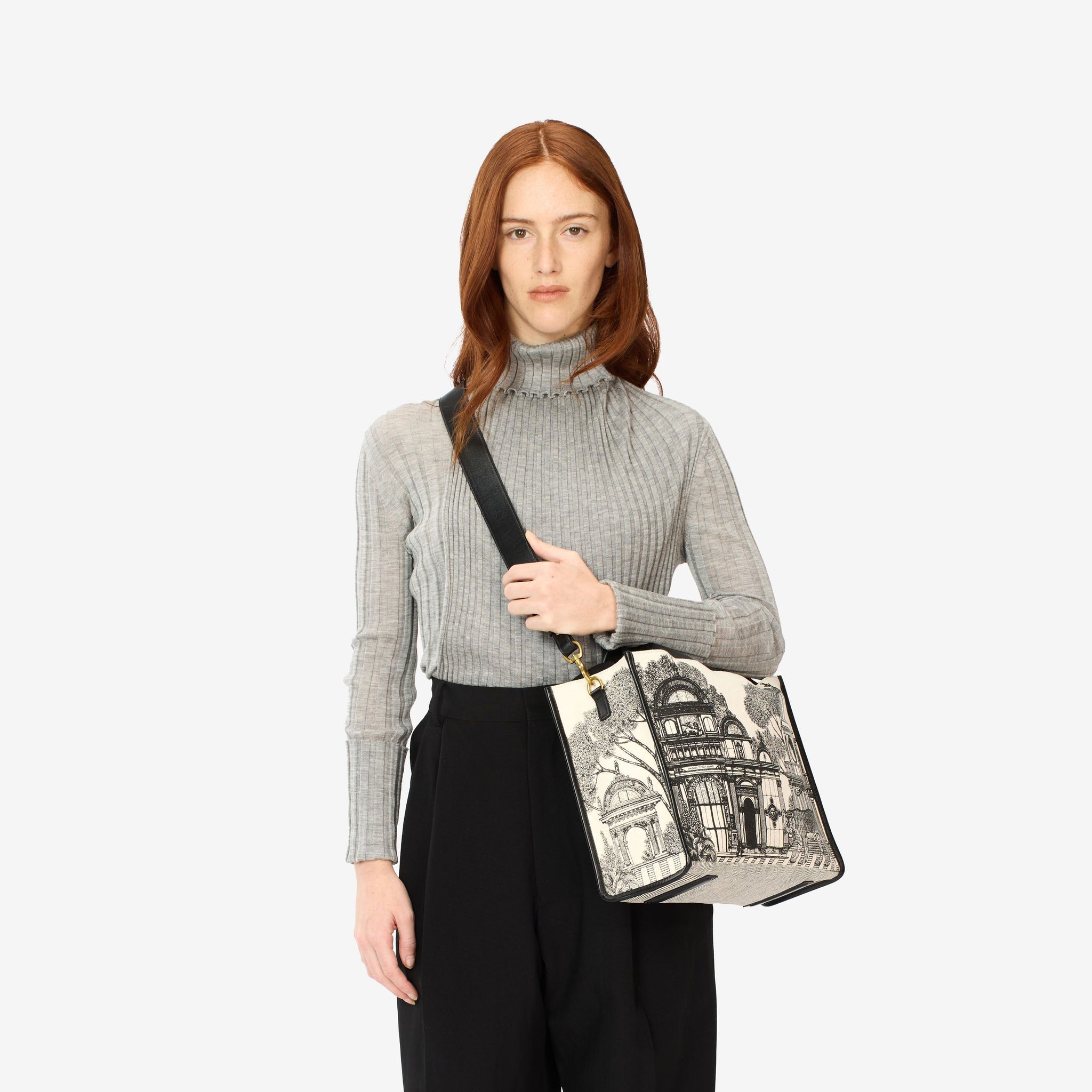 Tote Bag Ma20nm01 Black-White | Color: BLACK WHITE | Size: U Refurbished - Rue Madame is a known brand, and the standardized name is " refurbished available on Cerqular