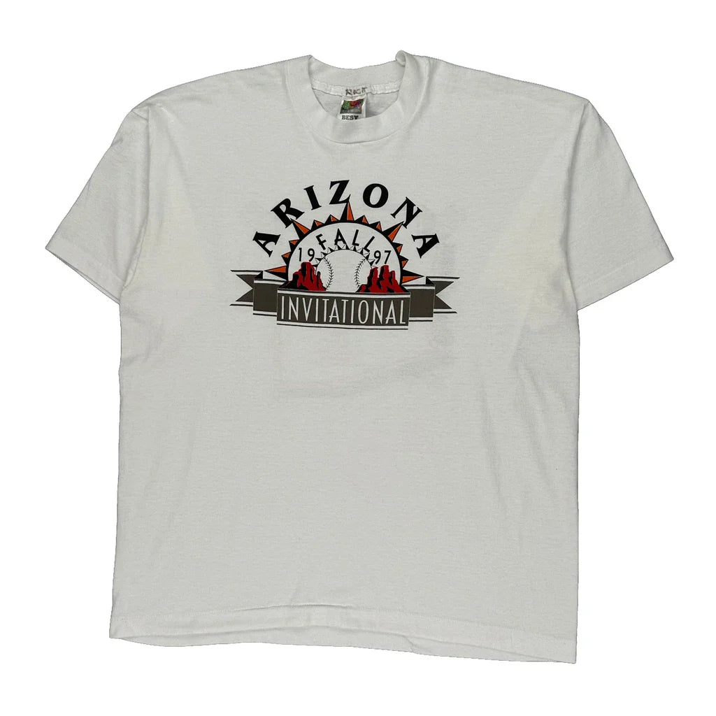 Arizona Invitational Fruit Of The Loom Graphic T-Shirt - XL White Cotton Blend Refurbished - Thrifted (note: this is a term often used to describe second- refurbished available on Cerqular