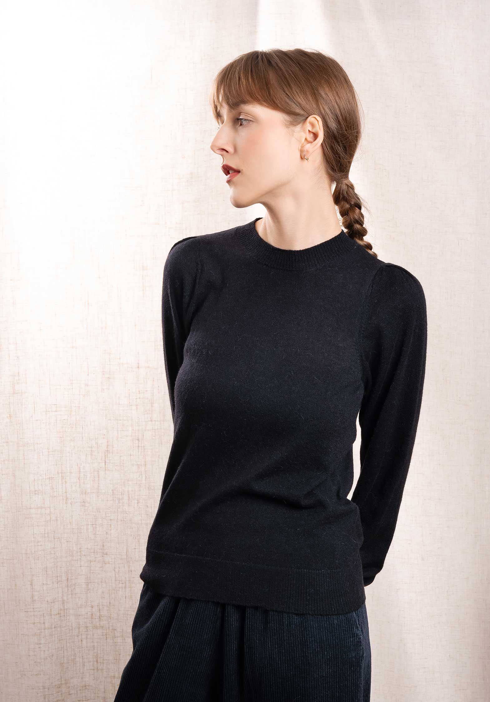 Pullover Malorine Bamv518 04-Black | Color: 04 BLACK | Size: 1-S Refurbished - Rue Madame is a known brand, and the standardized name is " refurbished available on Cerqular