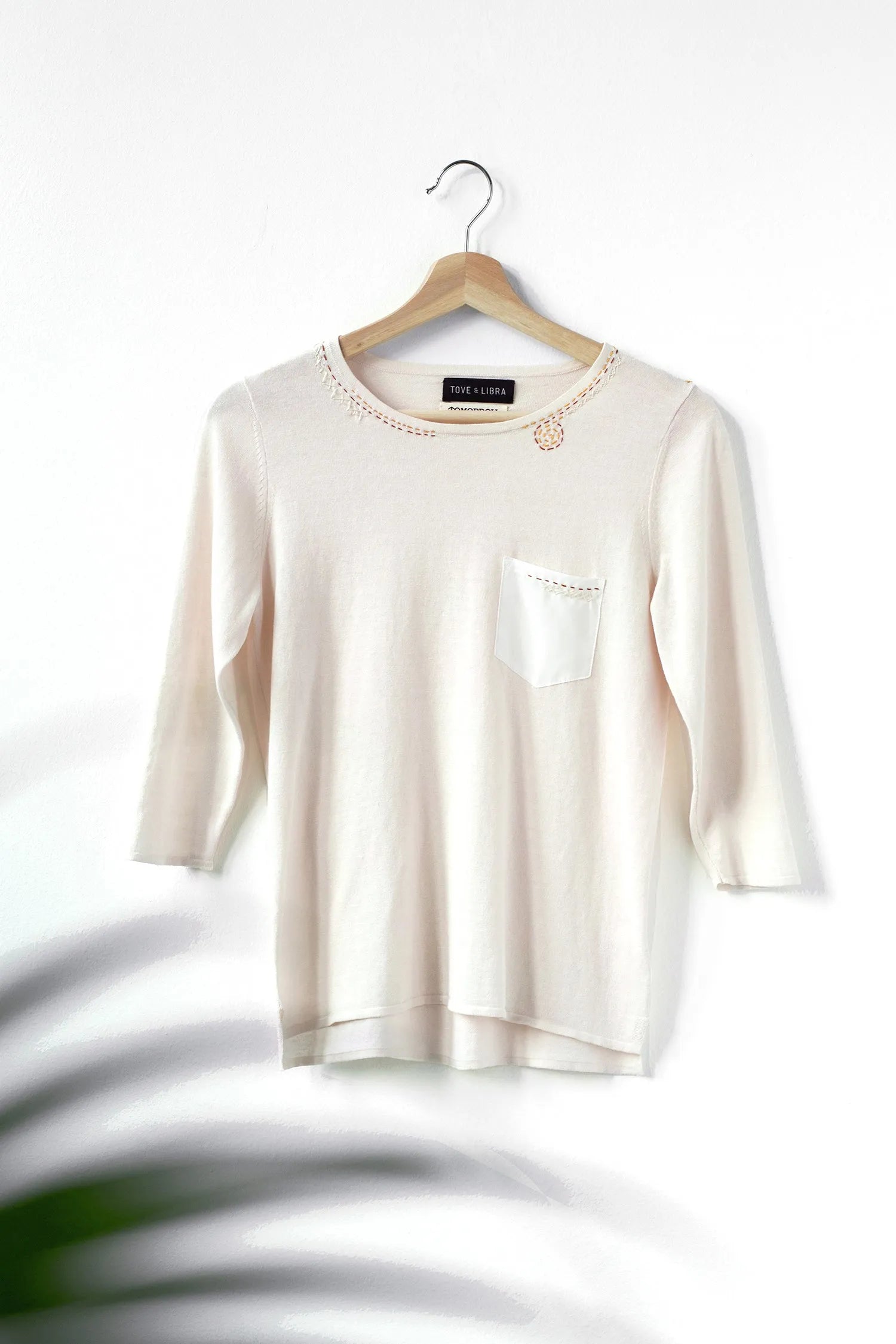 TMR Patch Pocket Embroidered Top - Shell | Size: XS Refurbished - N/A refurbished available on Cerqular