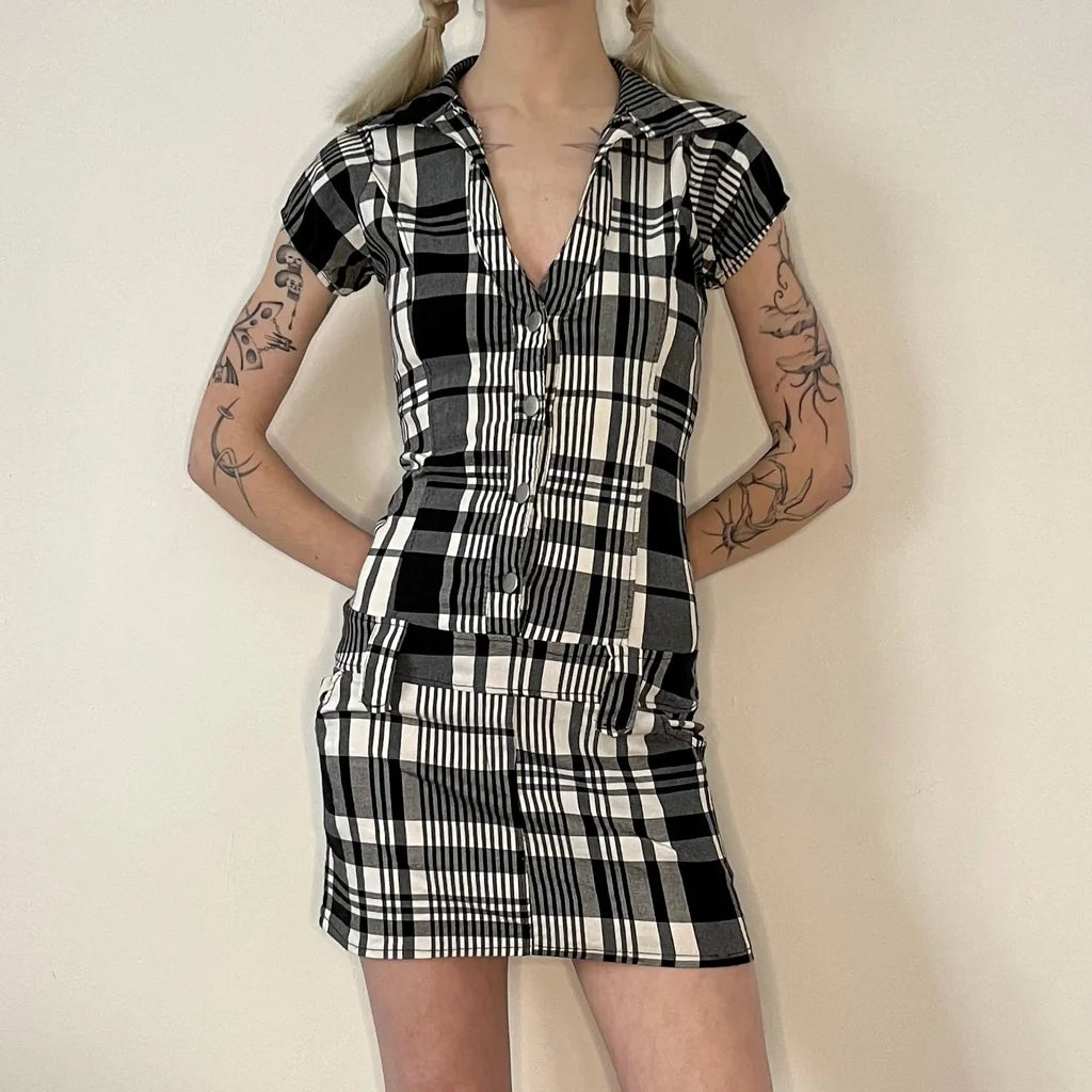 Unbranded Checked Mini Dress - XS Black & White Cotton Blend Refurbished - Thrifted (note: this is a term often used to describe second- refurbished available on Cerqular
