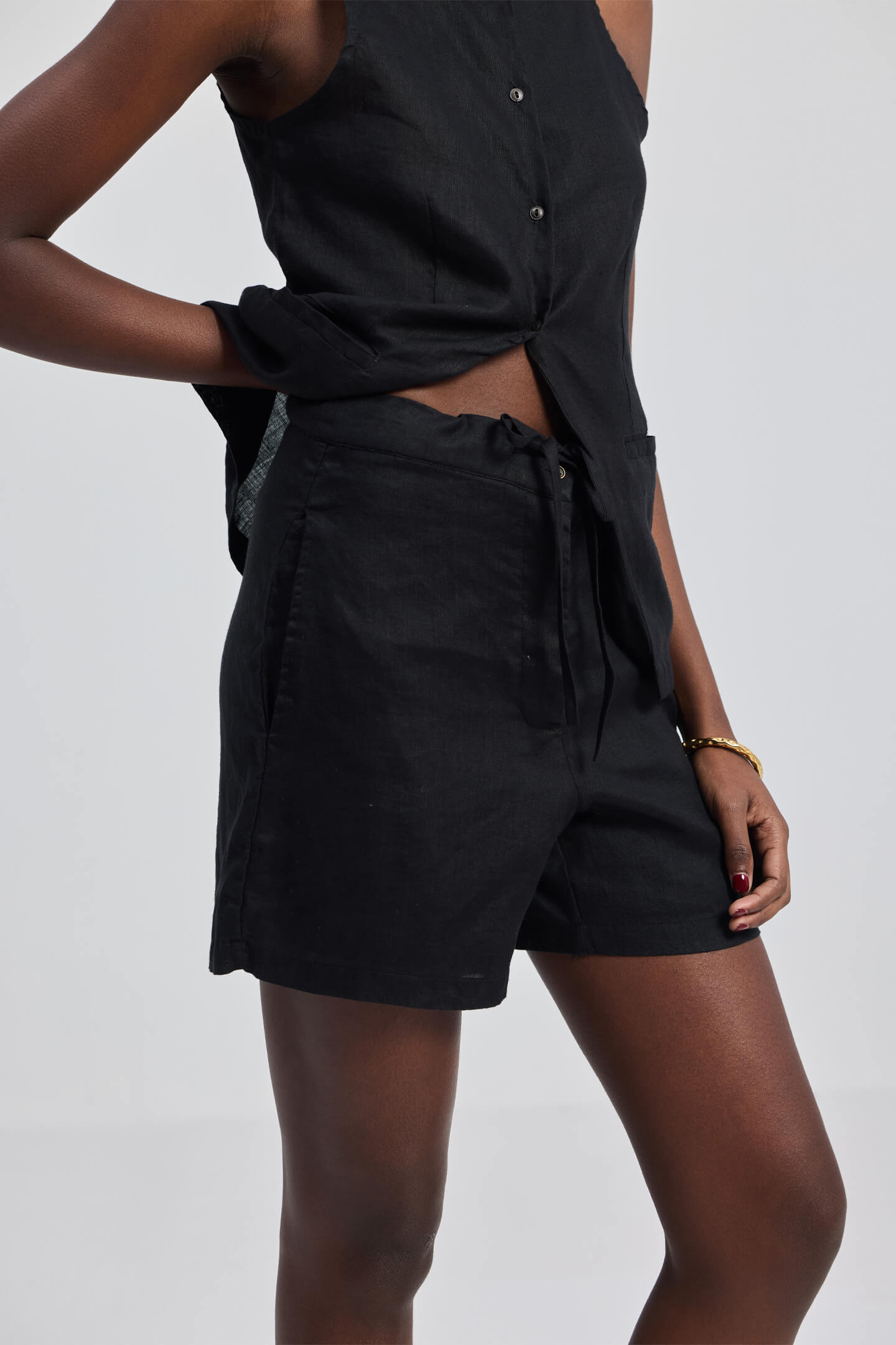 Hemp Shorts in Black | Color: Black | Size: S Refurbished - Resistor (Note: This is a generic term for an electronic component, refurbished available on Cerqular