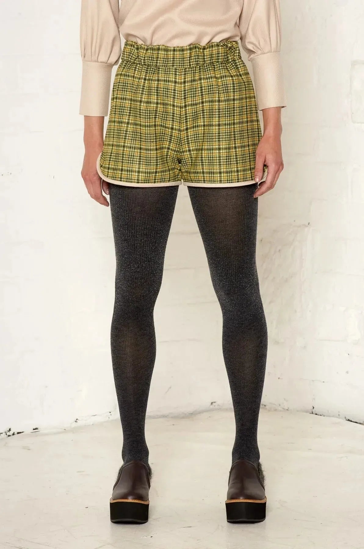 Dolly Shorts (Green) | size: XS Refurbished - N/A refurbished available on Cerqular