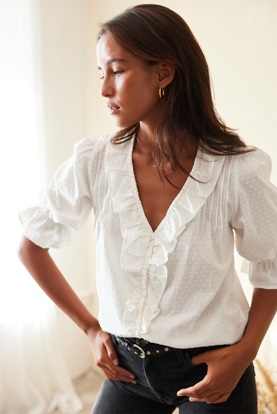 Buy Chloe Shirt in Off White Solid | Size: XXS Refurbished - $169.00 Chloe Shirt in Off White Solid | Size: XXS Refurbished - N/A (Paneros is not a known clothing brand. It is possible refurbished available on Cerqular