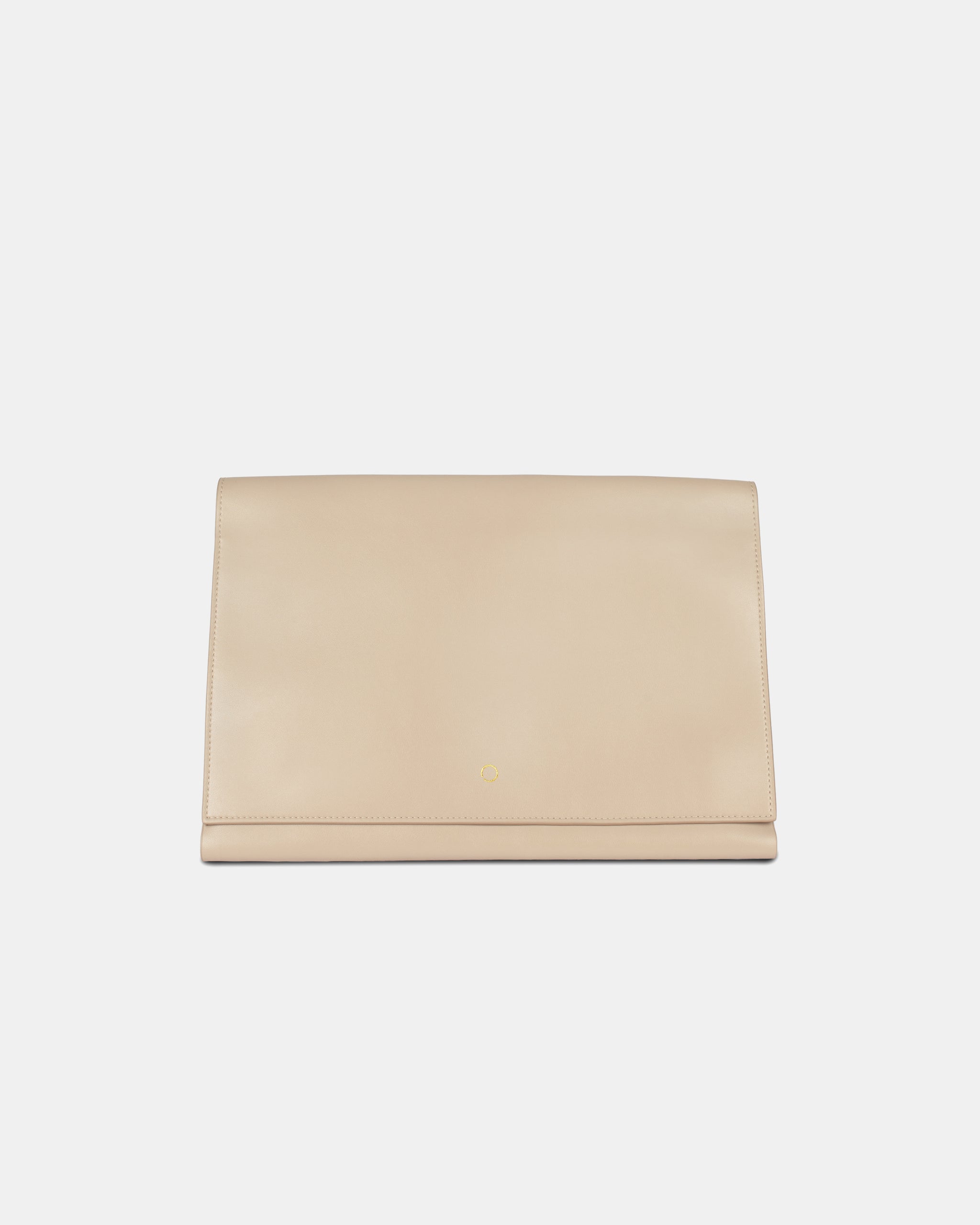 BO Clutch | Color: Sand Refurbished - ONE (assuming it refers to the brand "ONE") refurbished available on Cerqular