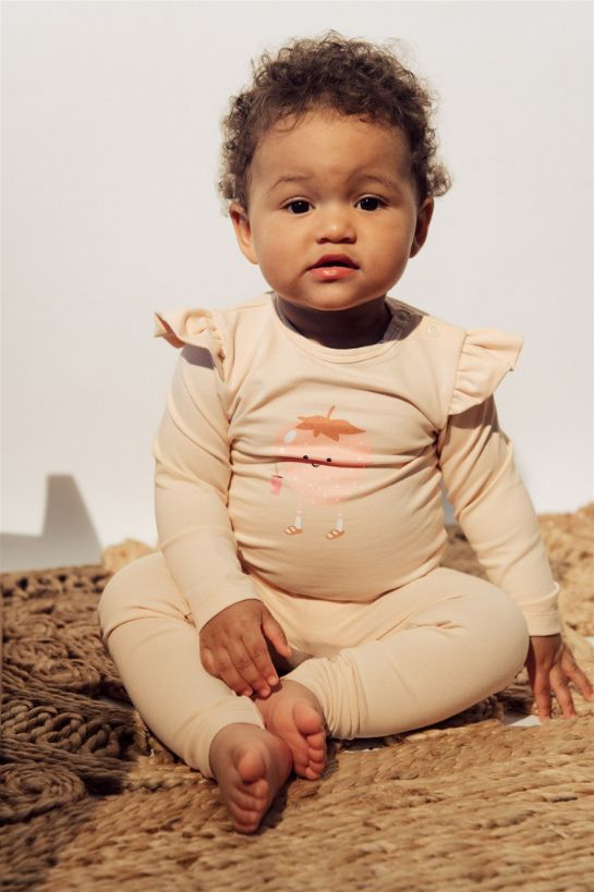 Buy Pink baby girl's body with Strawberry | Size: 74/80cm (6-12m) Refurbished - $33.80 Pink baby girl's body with Strawberry | Size: 74/80cm (6-12m) Refurbished - N/A (Note: This brand may not be well-known globally refurbished available on Cerqular