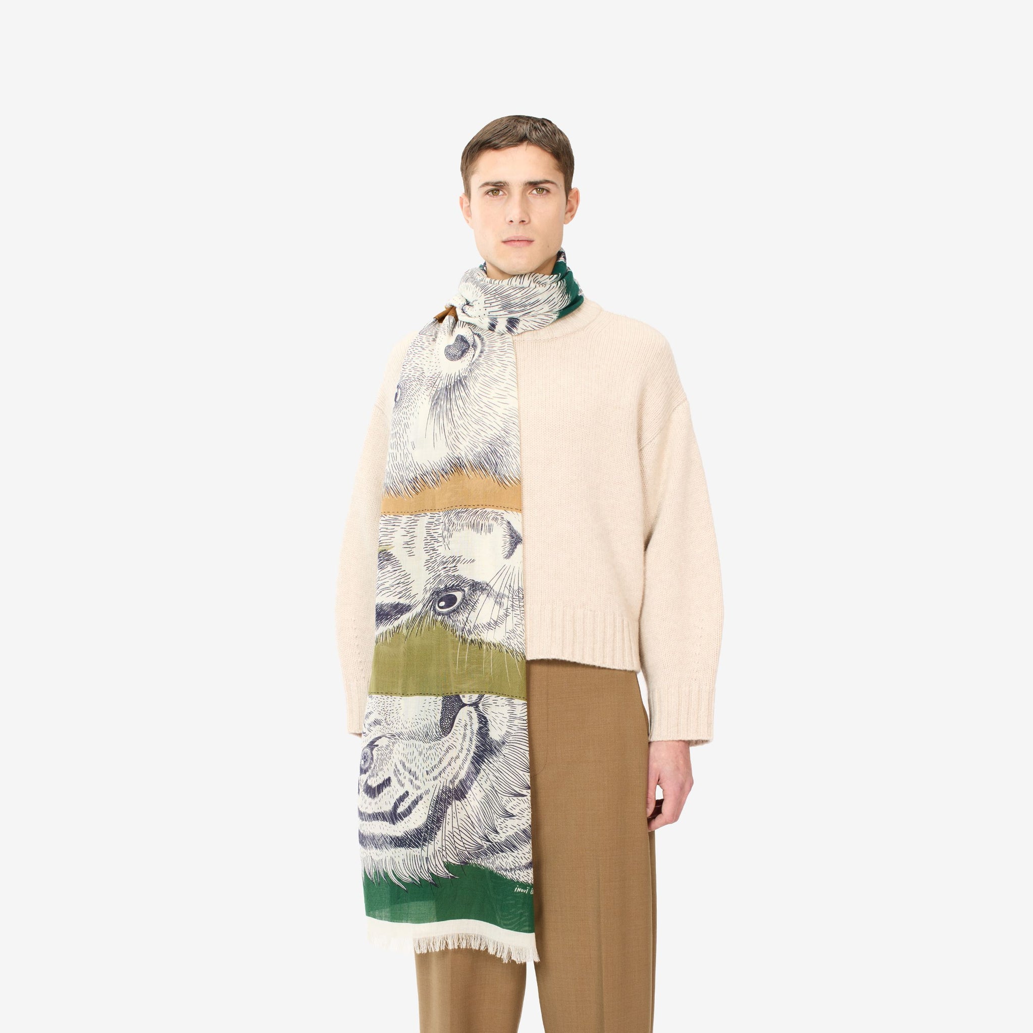 Scarf Et20fre10 Green | Color: GREEN | Size: U Refurbished - Rue Madame is a known brand, and the standardized name is " refurbished available on Cerqular