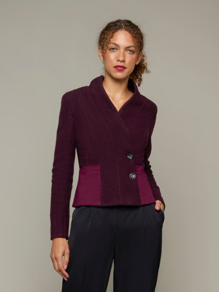 TUNDRA | Reversible Jacket | Color: Fig | Size: XS Refurbished - N/A refurbished available on Cerqular