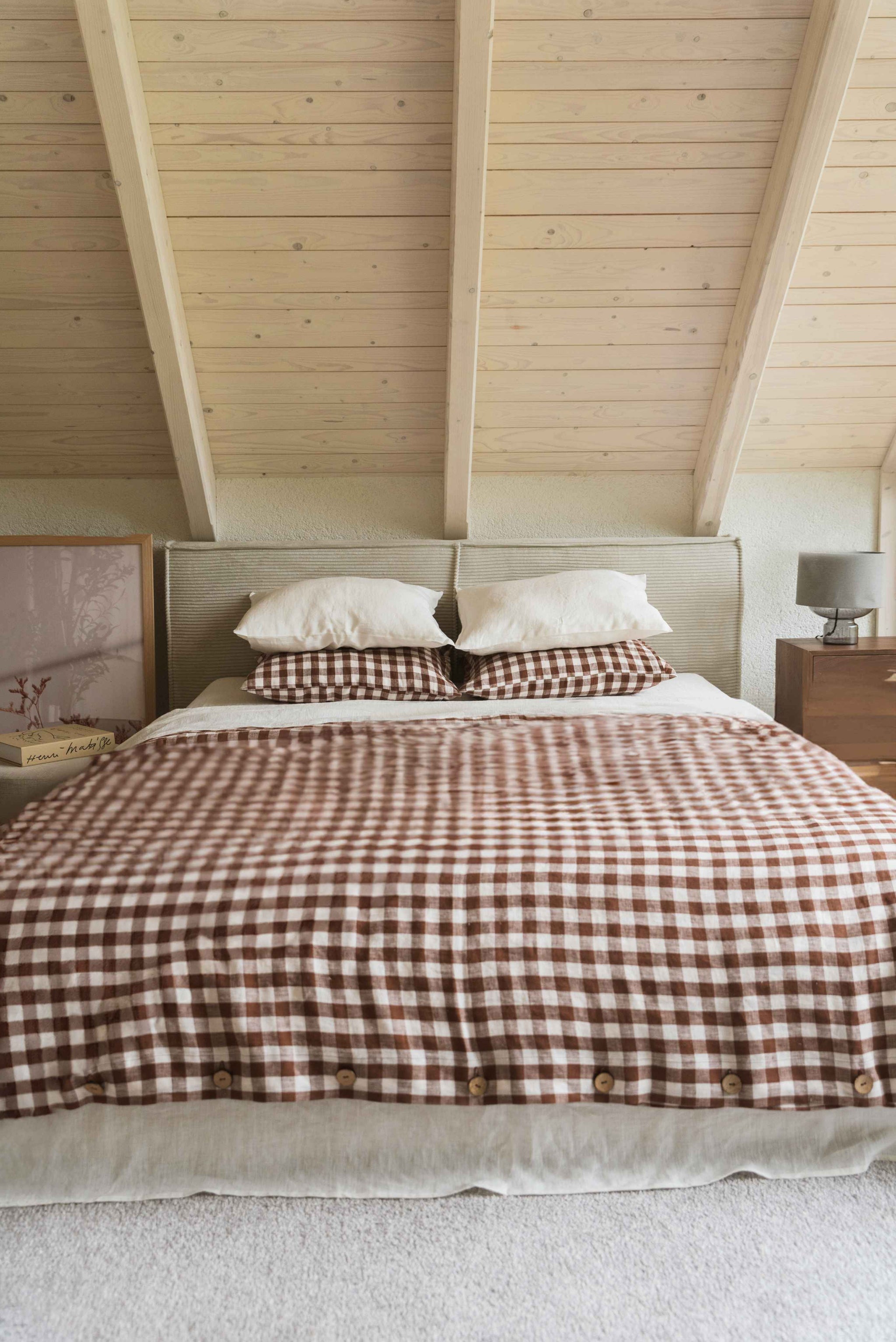 Linen bedding set in Mocha Gingham | Size: US Cal.King+Standard Refurbished - $279.00 Linen bedding set in Mocha Gingham | Size: US Cal.King+Standard Refurbished - Amour Linen refurbished available on Cerqular
