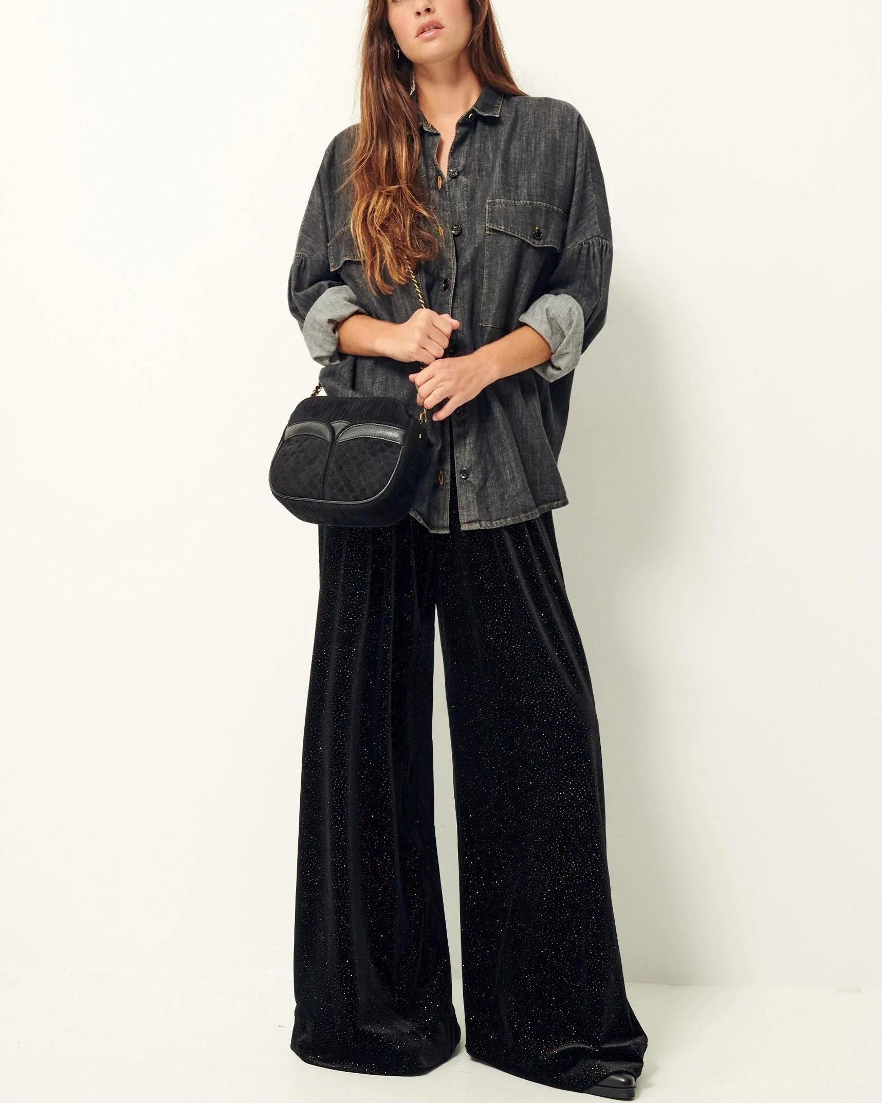 Pants Chaggy Shiny-Black | Color: SHINY BLACK | Size: FR-40 Refurbished - N/A (I could not find a well-known brand with this name refurbished available on Cerqular