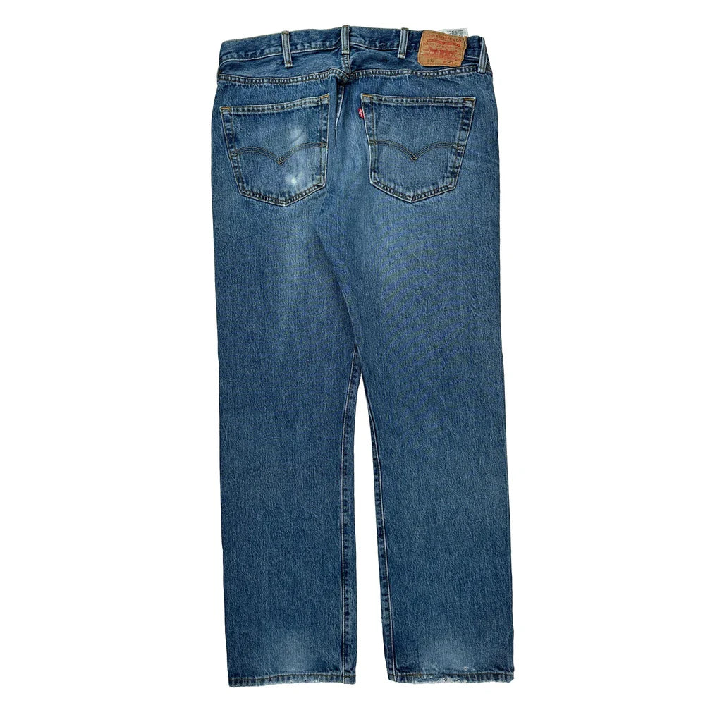 Levis Jeans - 38W 34L Blue Cotton Refurbished - Thrifted (note: this is a term often used to describe second- refurbished available on Cerqular