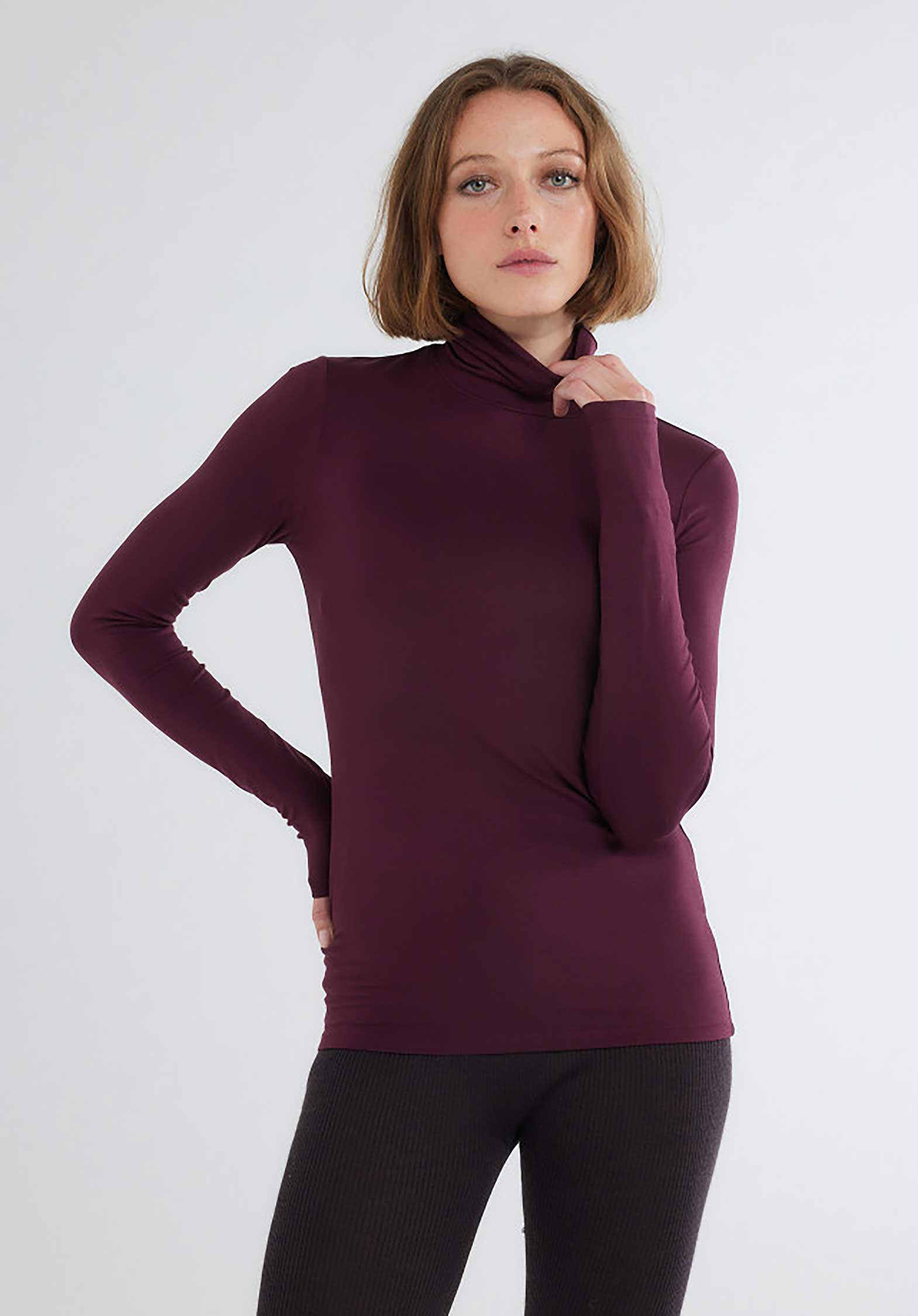 Tshirt 001-fts011 Plum | Color: PLUM | Size: 3-L Refurbished - Rue Madame is a known brand, and the standardized name is " refurbished available on Cerqular