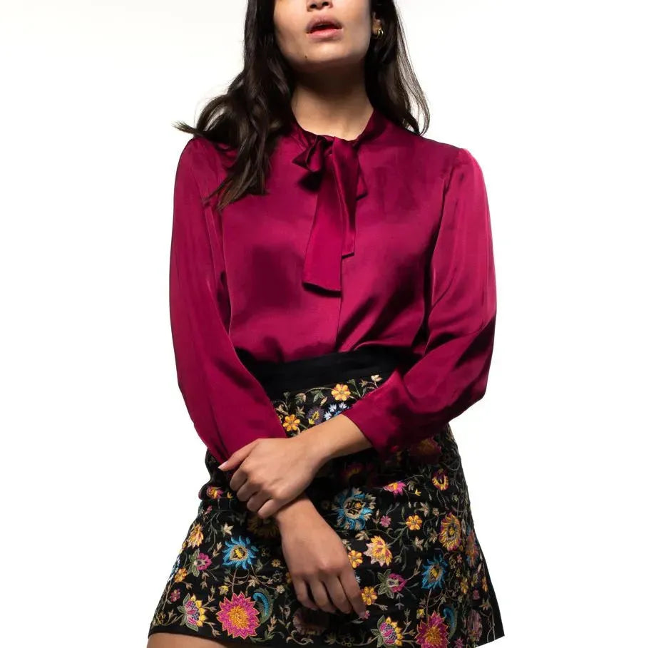 Buy Hestia Shirt | Color: Rubharb | Size: XS Refurbished - $91.80 Hestia Shirt | Color: Rubharb | Size: XS Refurbished - Kurinji (This is a lesser-known brand, but it still exists refurbished available on Cerqular