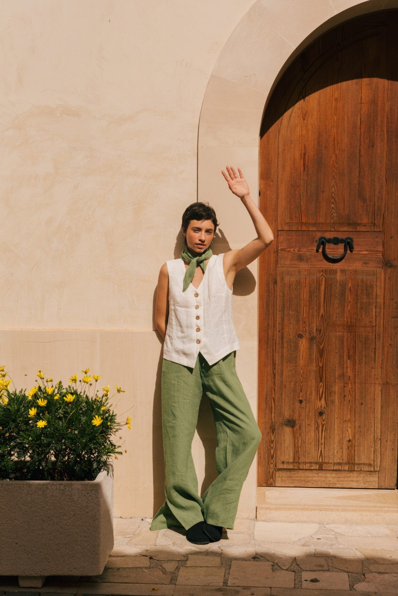 Greta linen vest in White | Size: XXL Refurbished - Amour Linen refurbished available on Cerqular