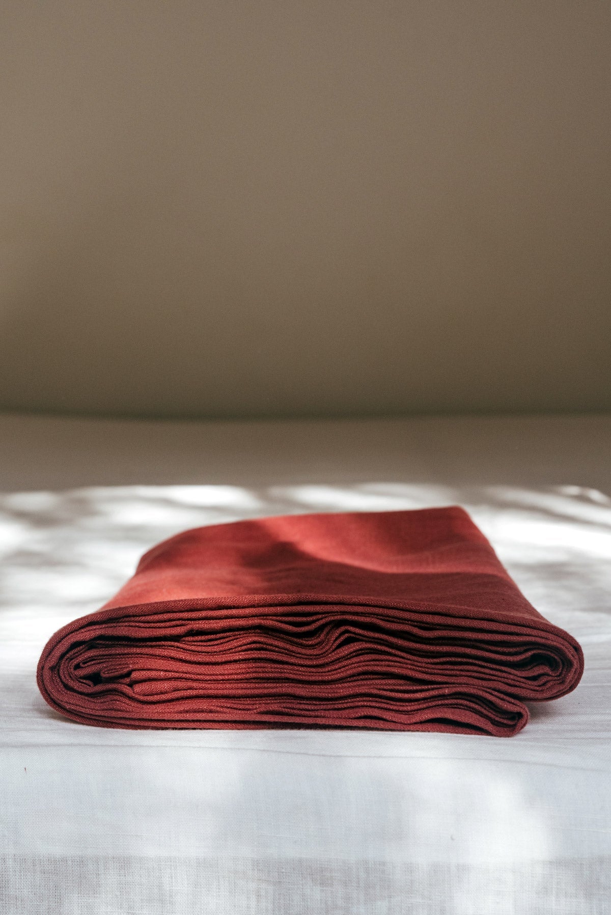Linen flat sheet in Terracotta | Size: US Full/Double Refurbished - Amour Linen refurbished available on Cerqular